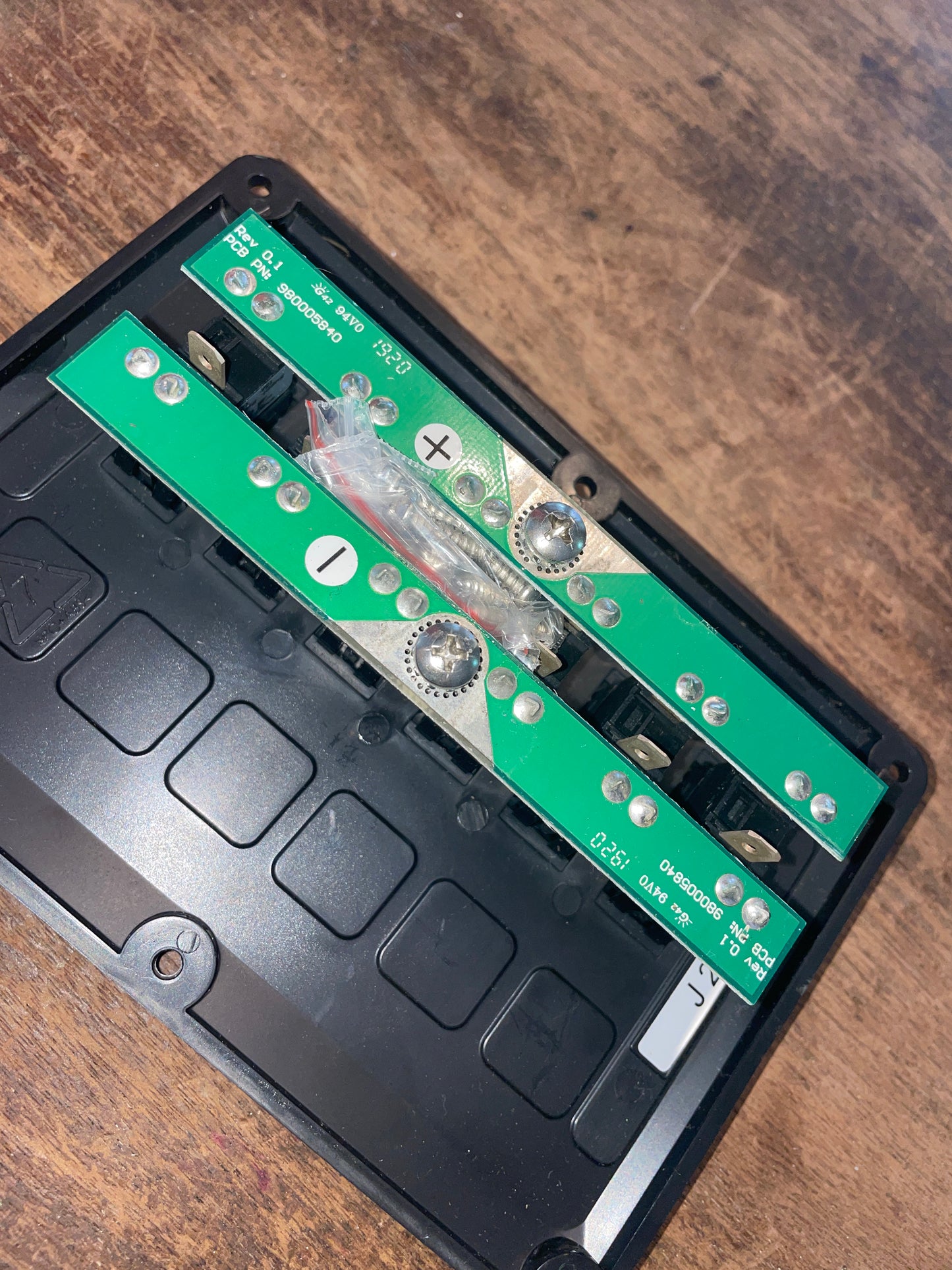 6 Circuit 12V DC Electric Panel By West Marine