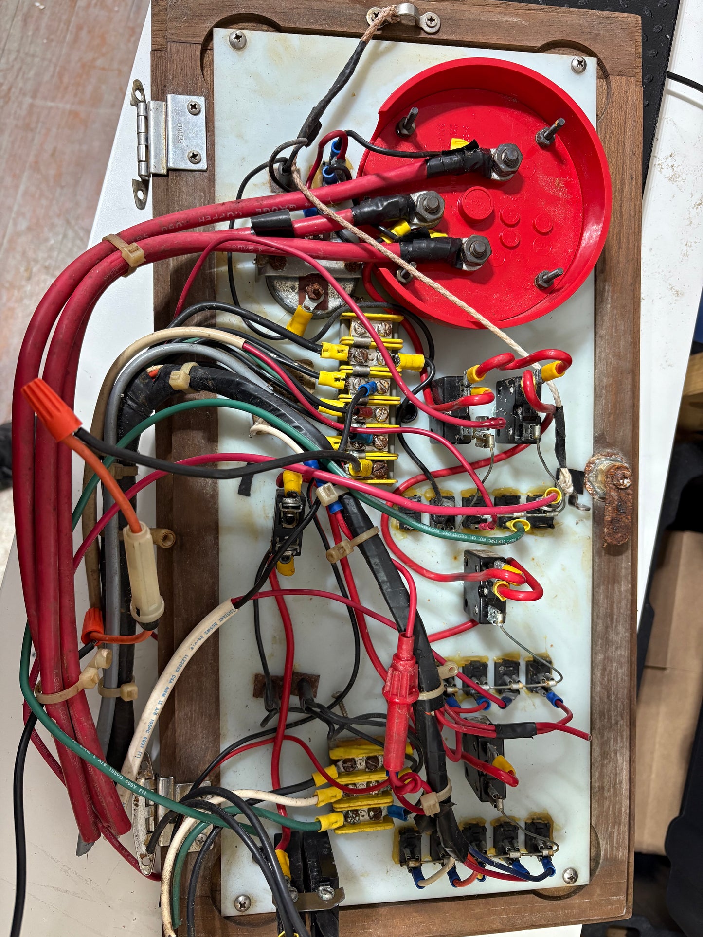 Catalina 27 DC Panel