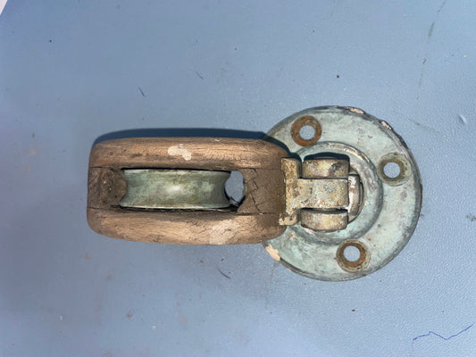 Vintage Wooden & Bronze Merriman Swivel Base Block - 1/2" Line - 1934 Eisenhower 50'