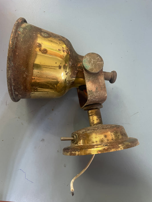 Interior Tilting Light - Pitting