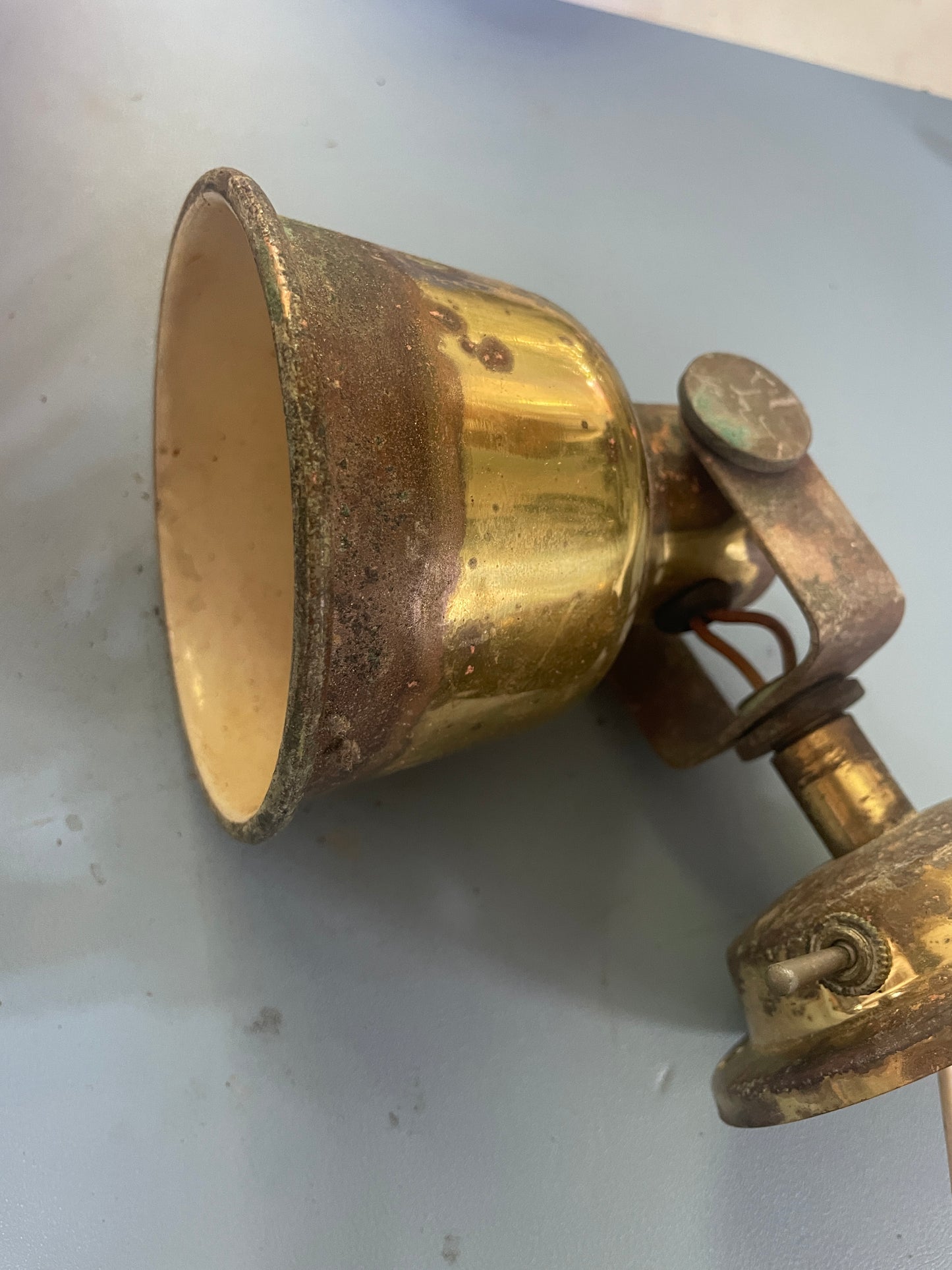 Interior Tilting Light - Pitting