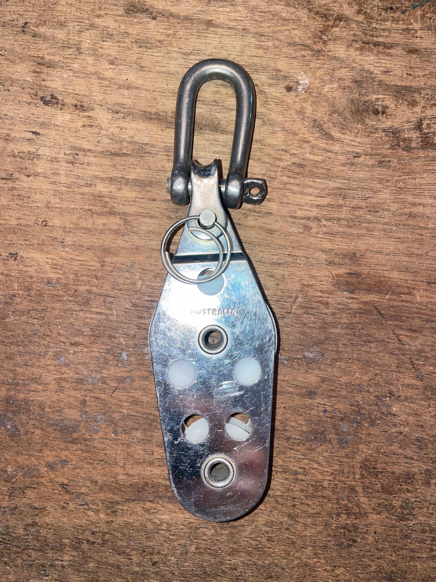 Small Fiddle Block With Shackle- 1/4” Line