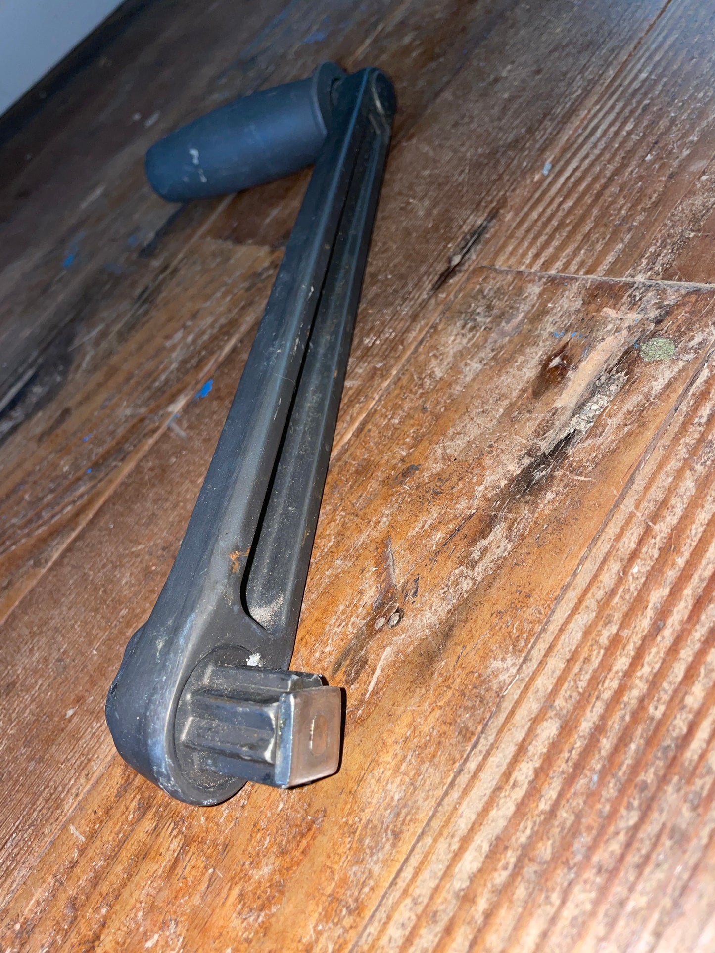 Metal Lewmar Locking Winch Handle