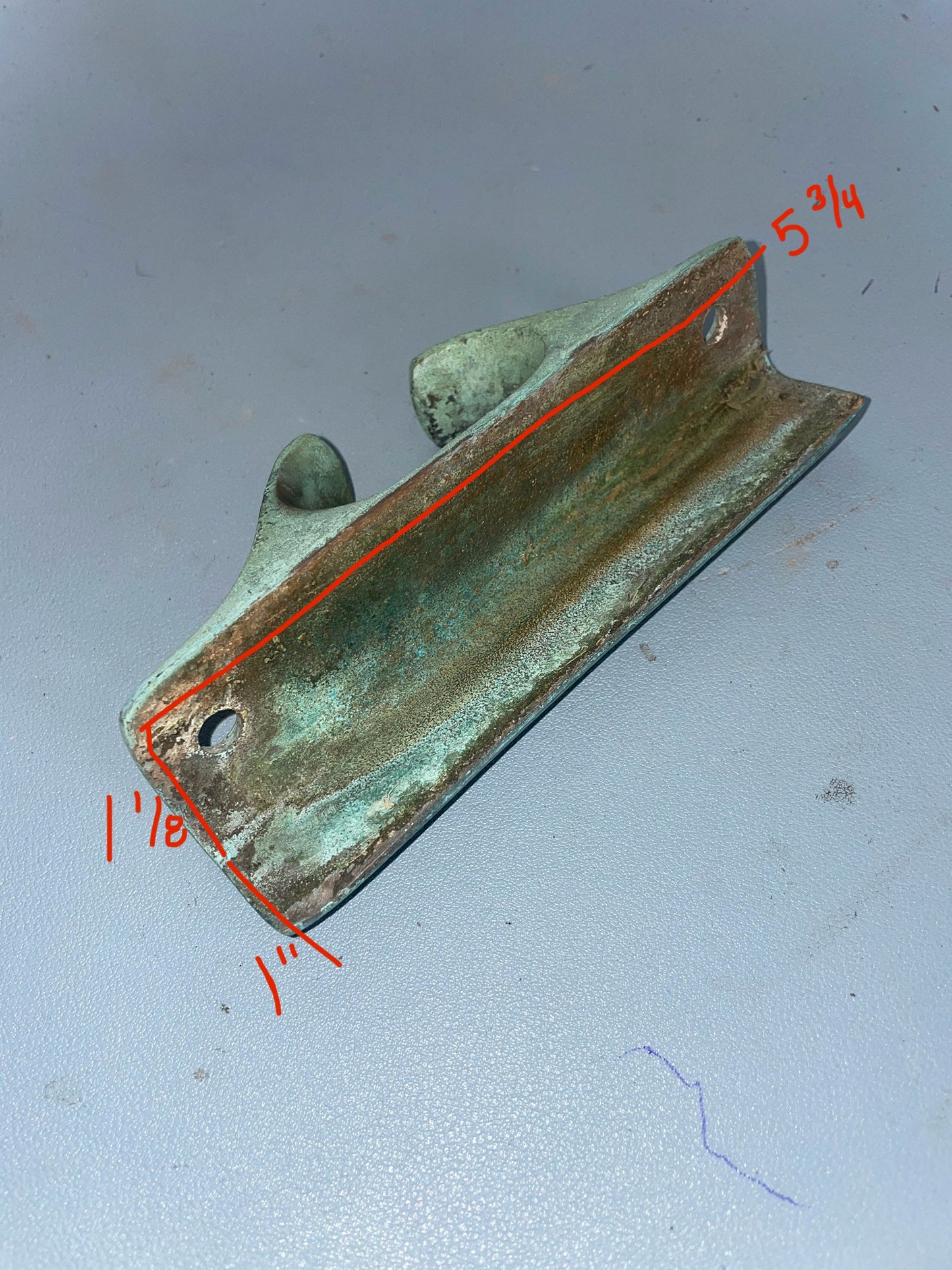 Vintage Bronze Rail Mount Chock Cleat - 5 3/4" Long
