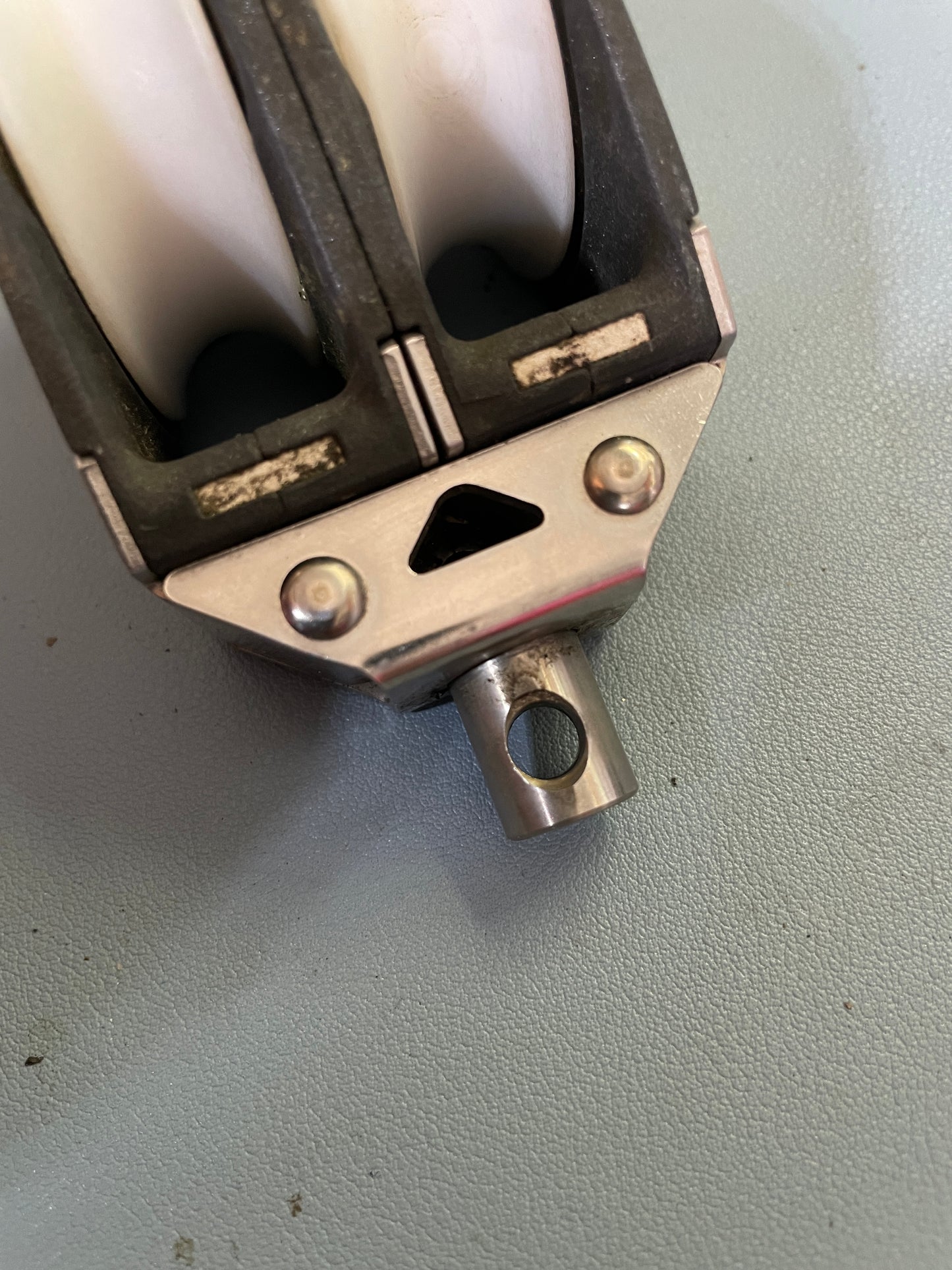 Ronstan Double 2” Sheave Swivel Block - 1/2” Line