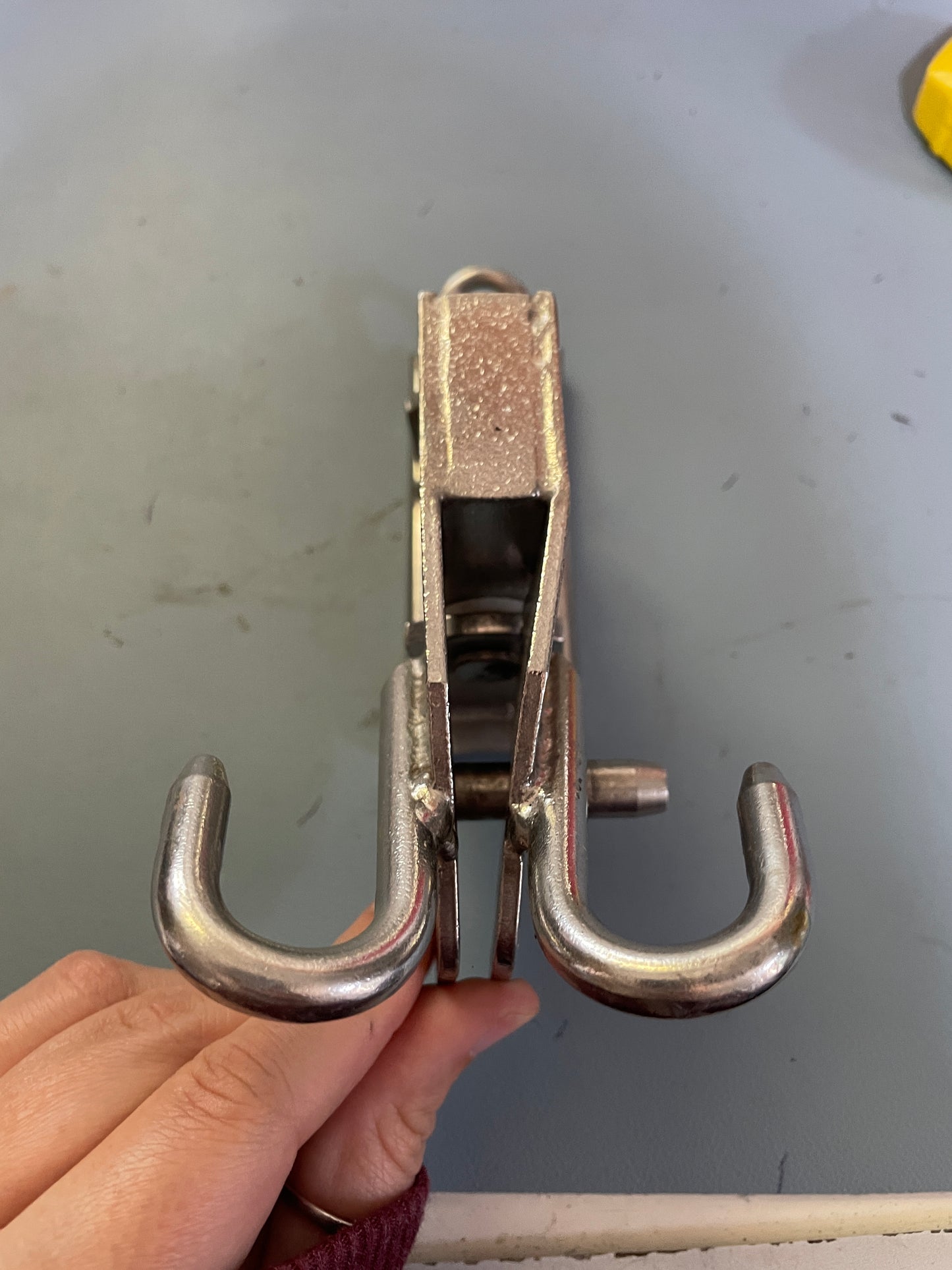 Gooseneck On 1 1/4" Pull Top Track Car