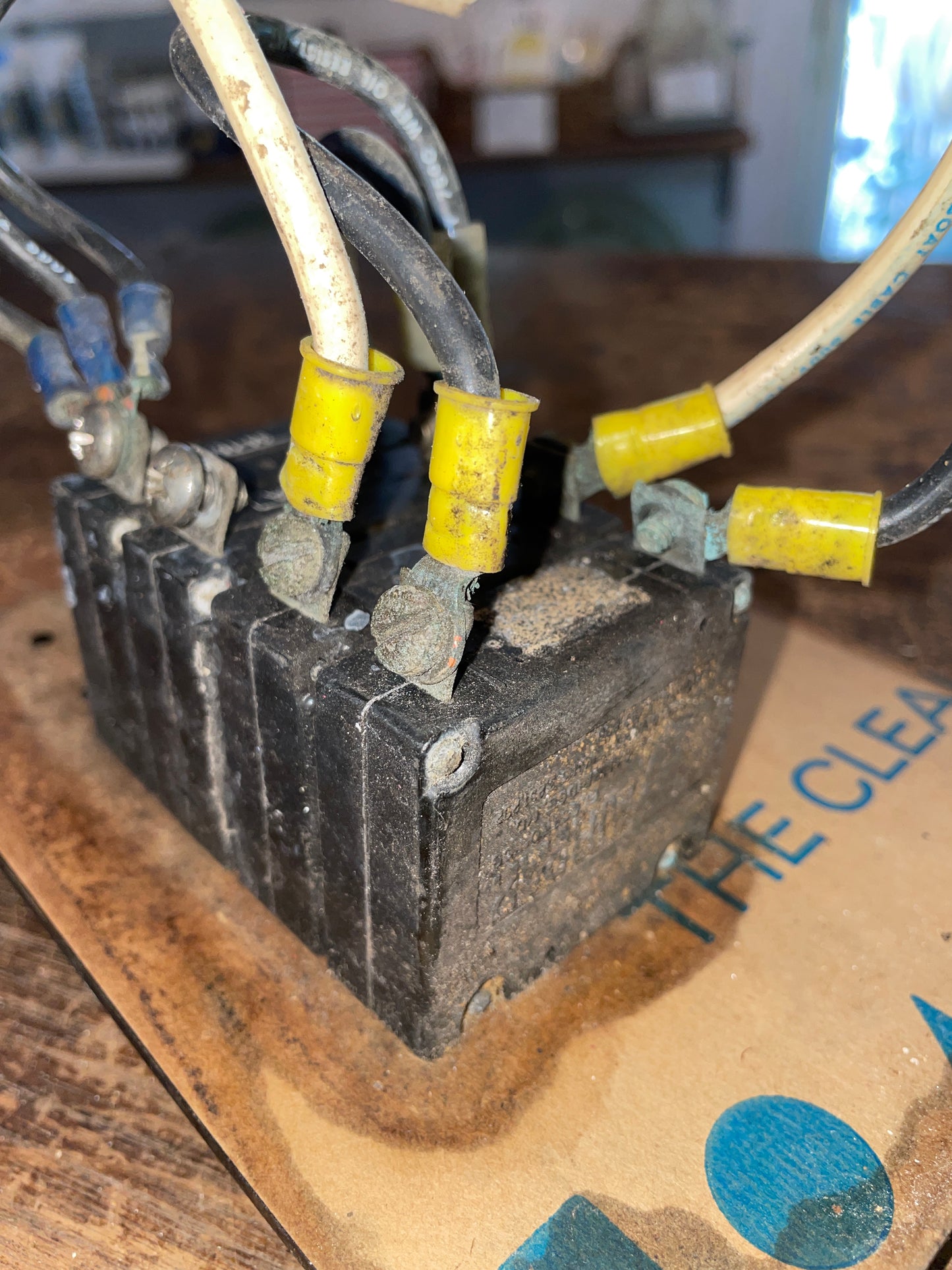 Ancor 110 Volt 6 Switch Electrical Panel- Untested