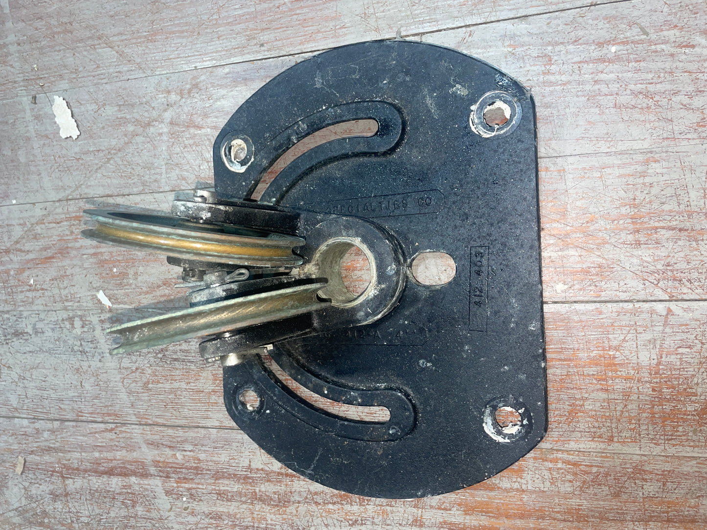 Yacht Specialties FIG 412 - A 4" Bronze Pulleys - Aluminum Base