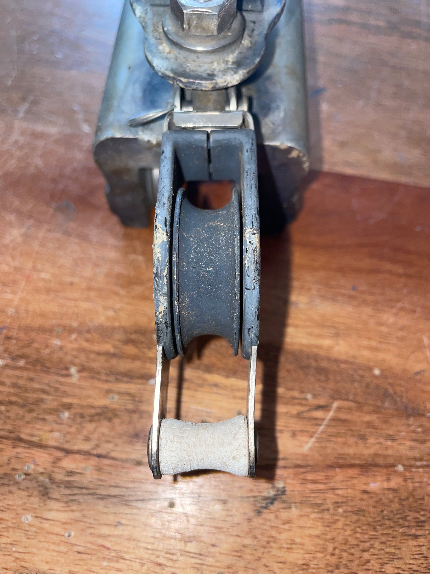 Fico Freeway 1 3/8” Traveller Car