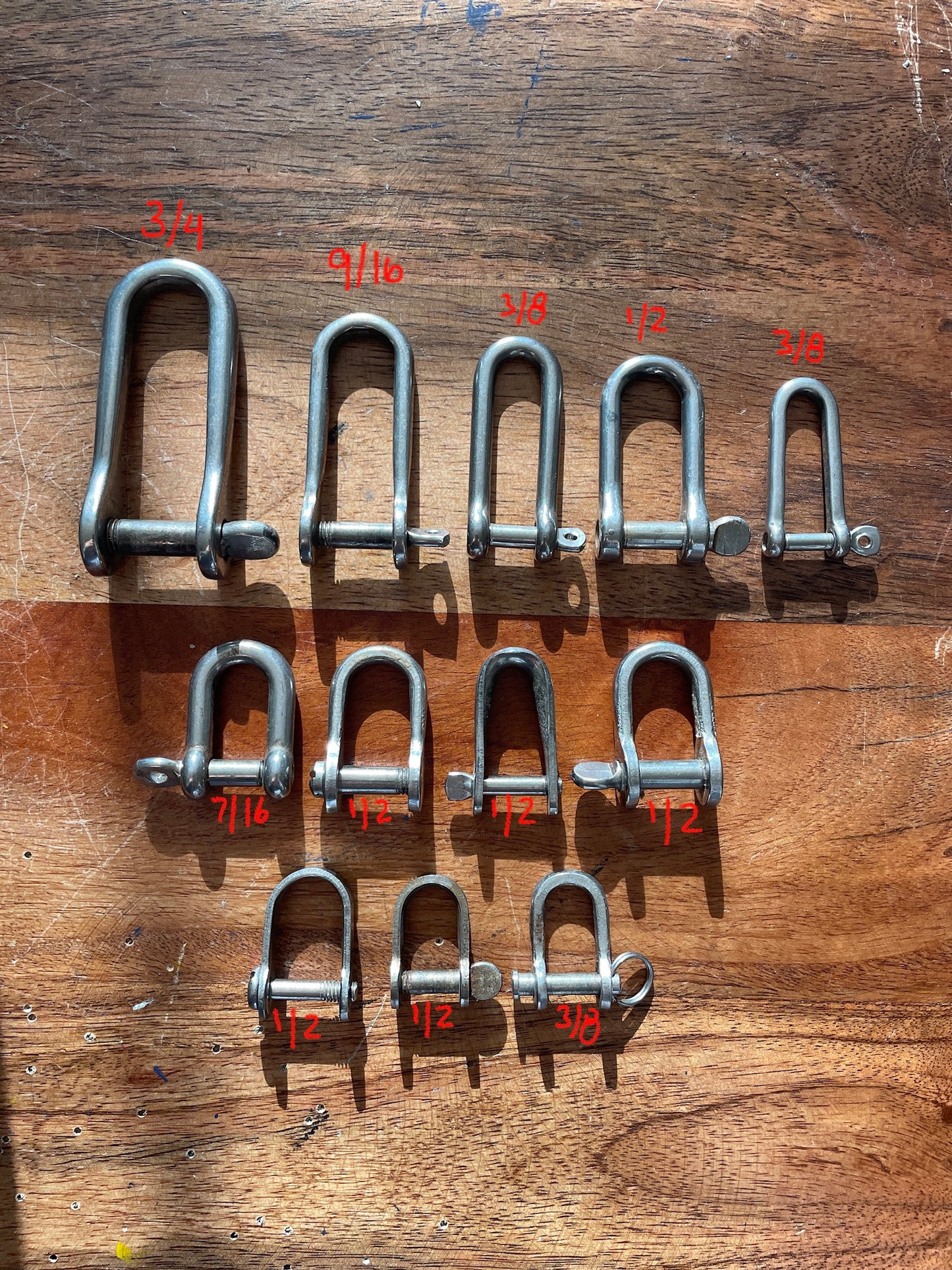 LOT OF 12 Stainless Steel Shackles - 3/8” TO 3/4” Widths
