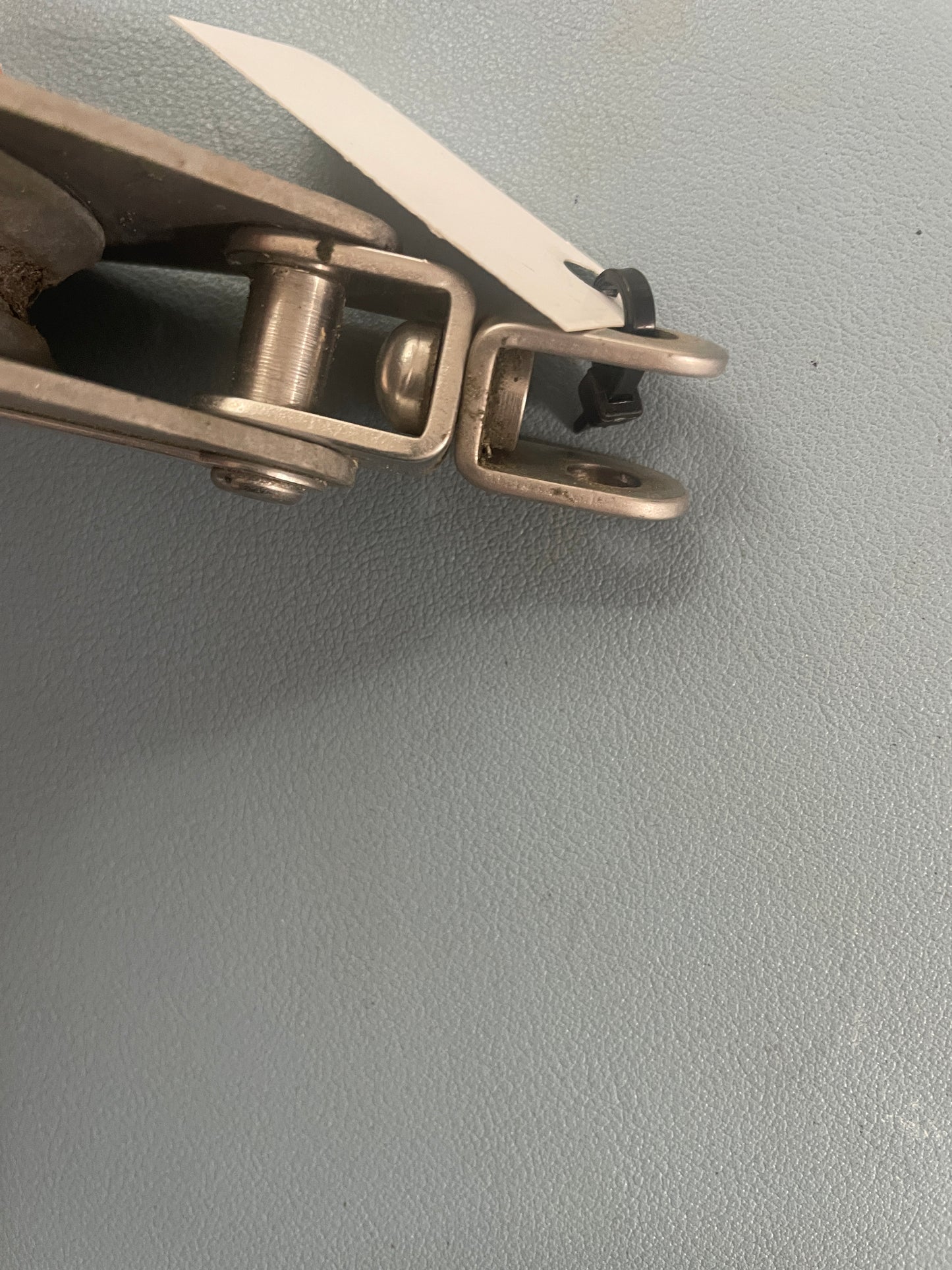 Schaefer 2" Wire Sheave Swivel Block - 3/16" Wire