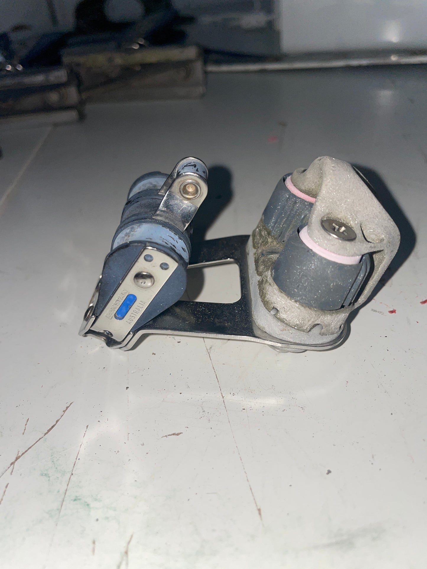 Small Ronstan Triple Block With Cam Cleat - 3/4" Sheave - 1/4" Line