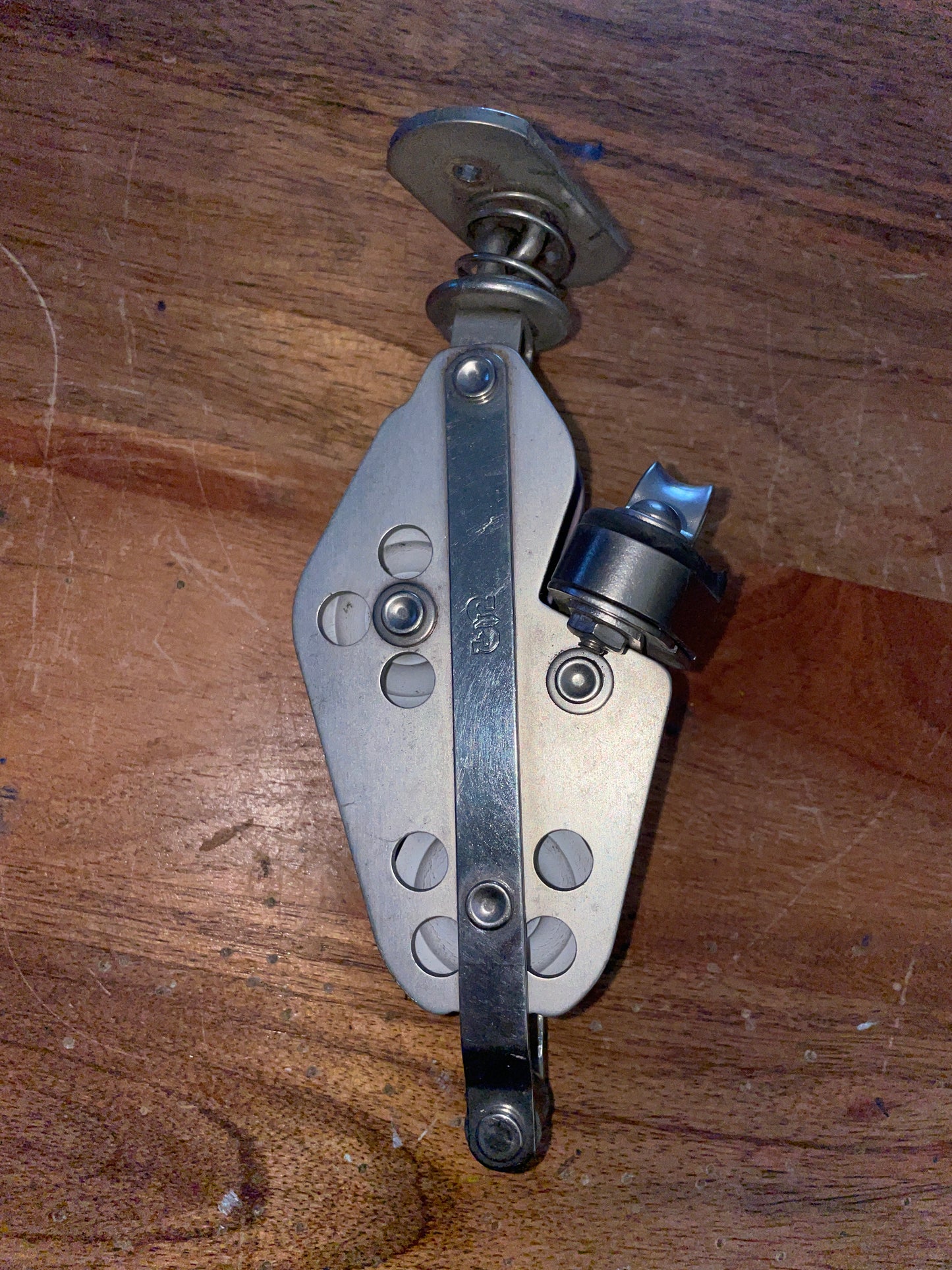Standing Schaefer Fiddle Block With Cam Cleat - 1 3/8” Sheaves - 7/16” Line