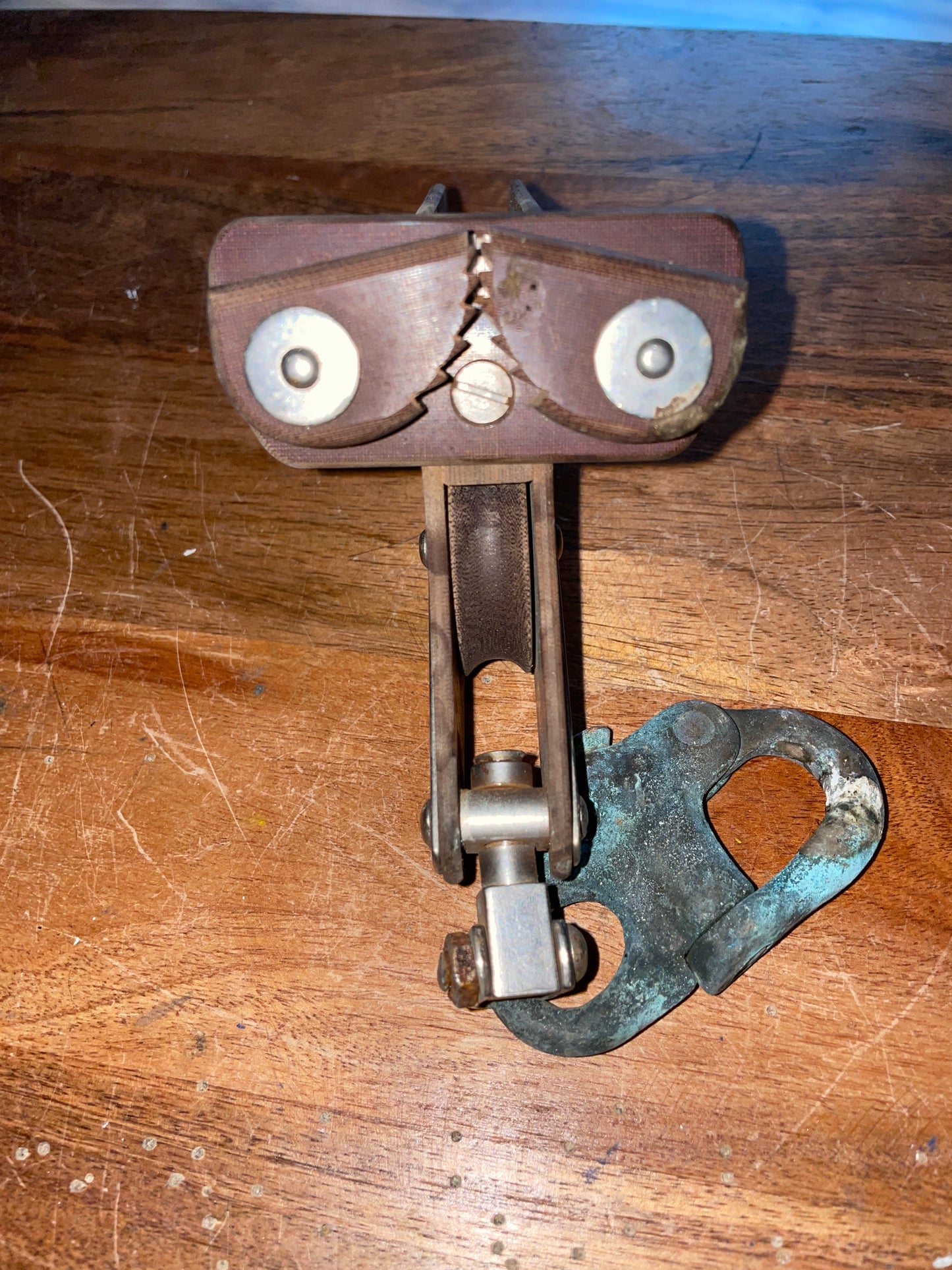 Tufnol Swivel Fiddle Block With Cam Cleat & Bronze Shackle - 1 7/8” & 1” Sheaves - 3/8” Line