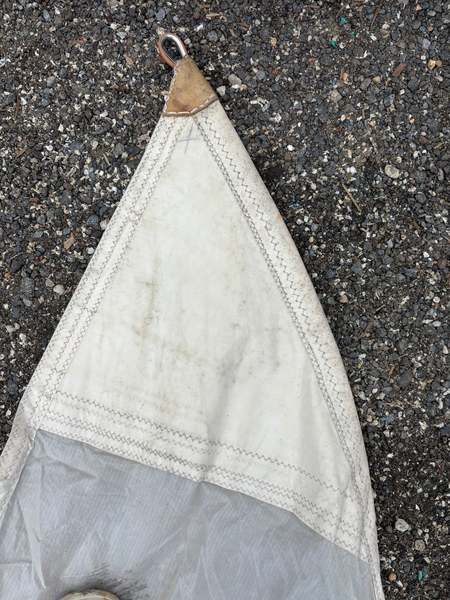 25’11” x 29’2” x 23’8” Spinnaker Sail