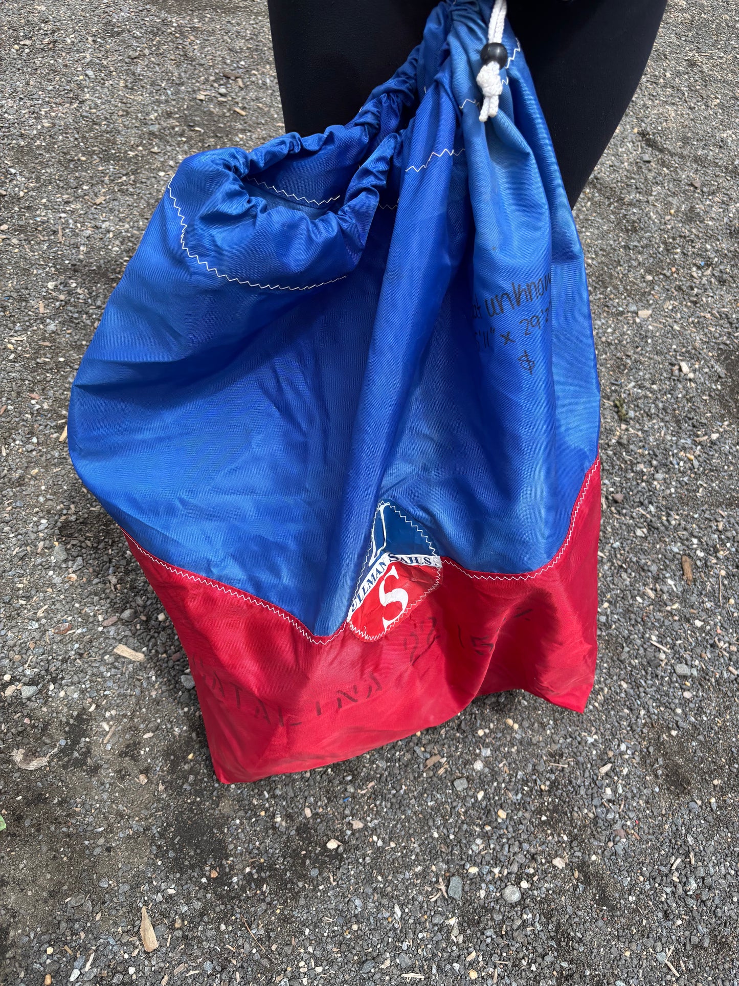 25’11” x 29’2” x 23’8” Spinnaker Sail