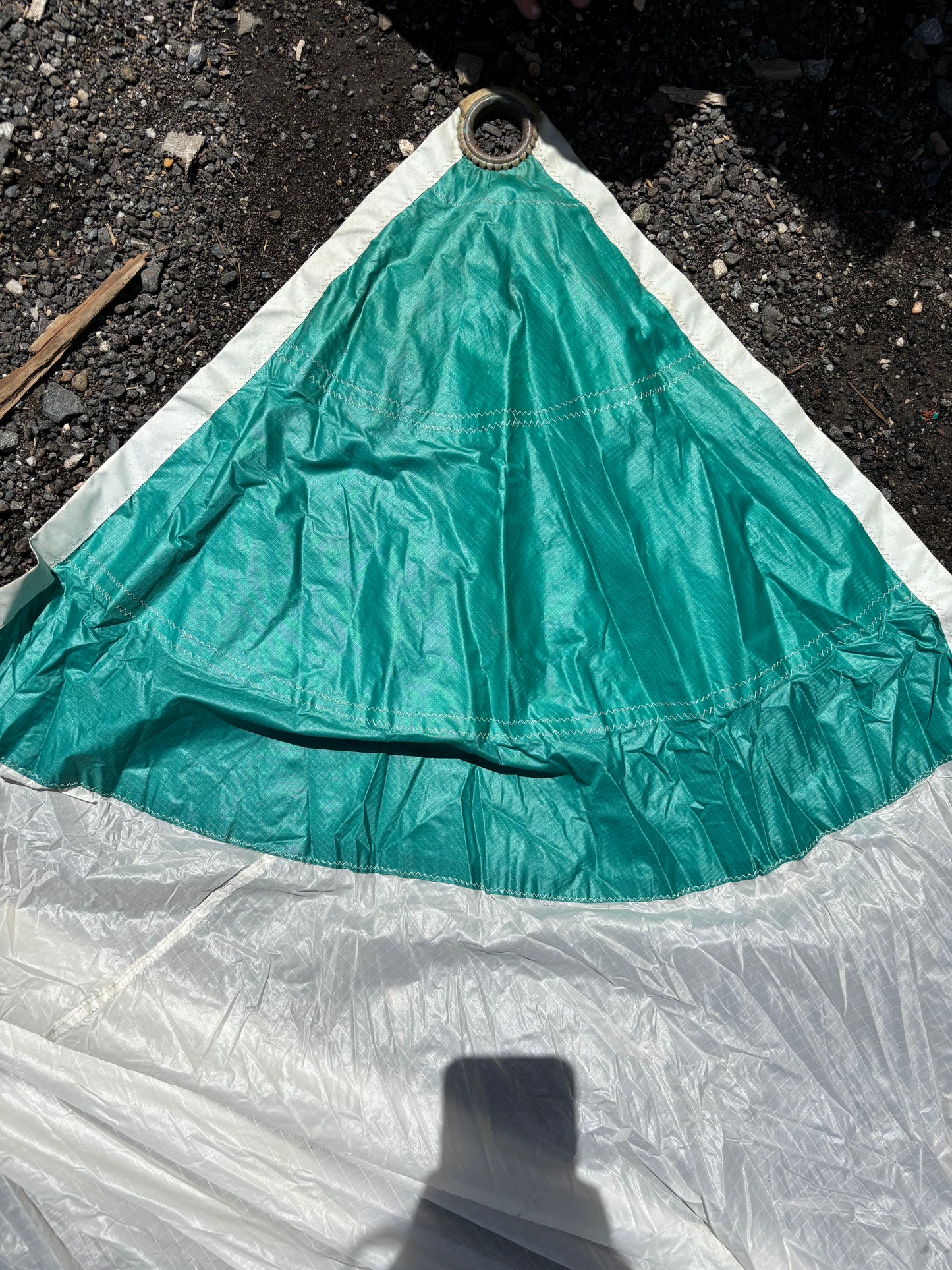 41’9” x 41’9” x 25’2” White Symmetrical Spinnaker