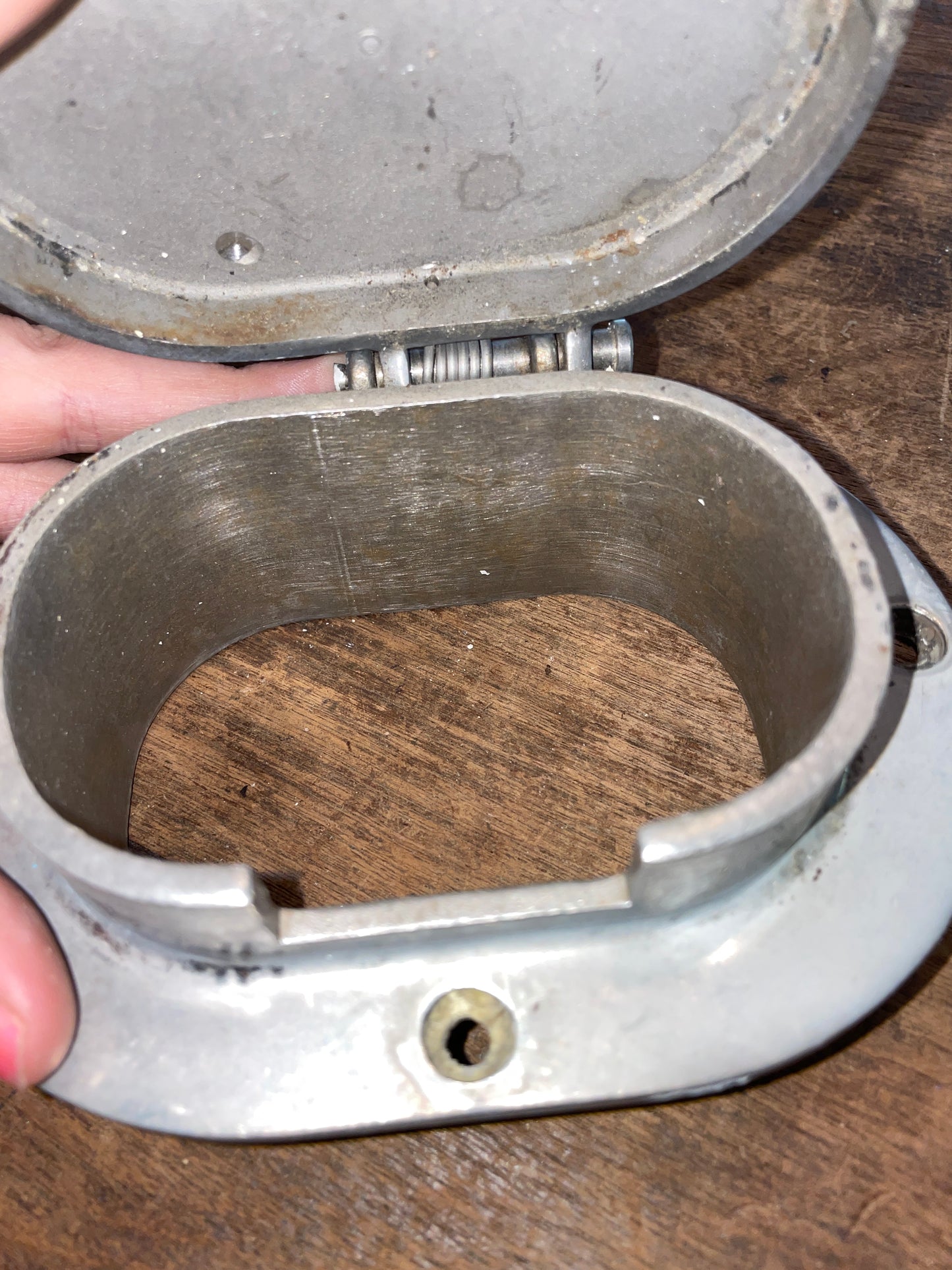 Stainless Spring Close Oval Deck Pipe ID 4 1/8” x 2 3/4”