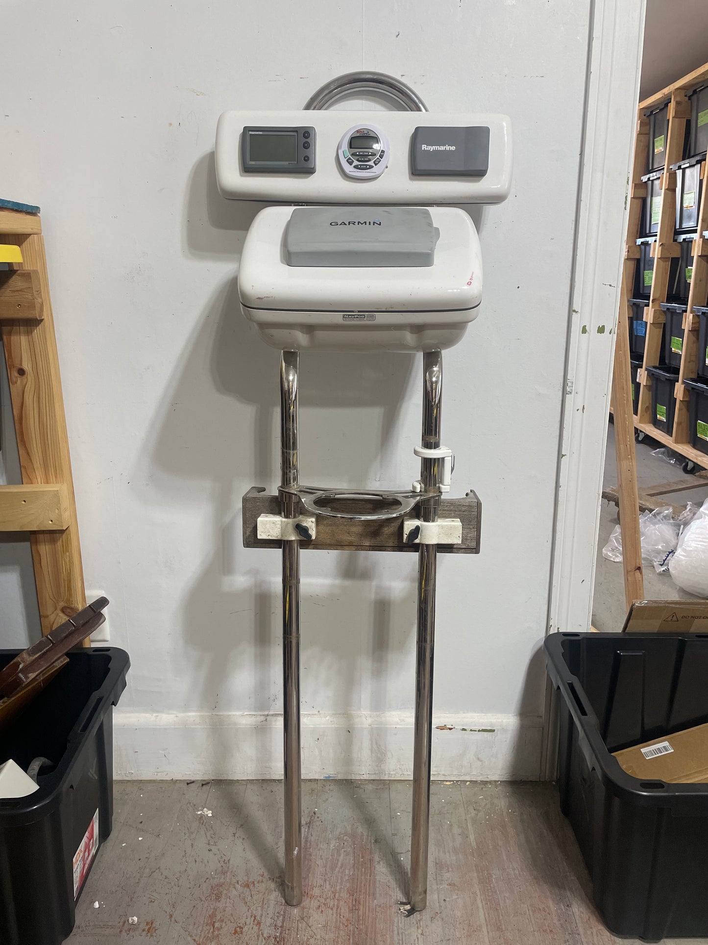 60" Tall Bent Pedestal Guard With Garmin & Raymarine Electronics