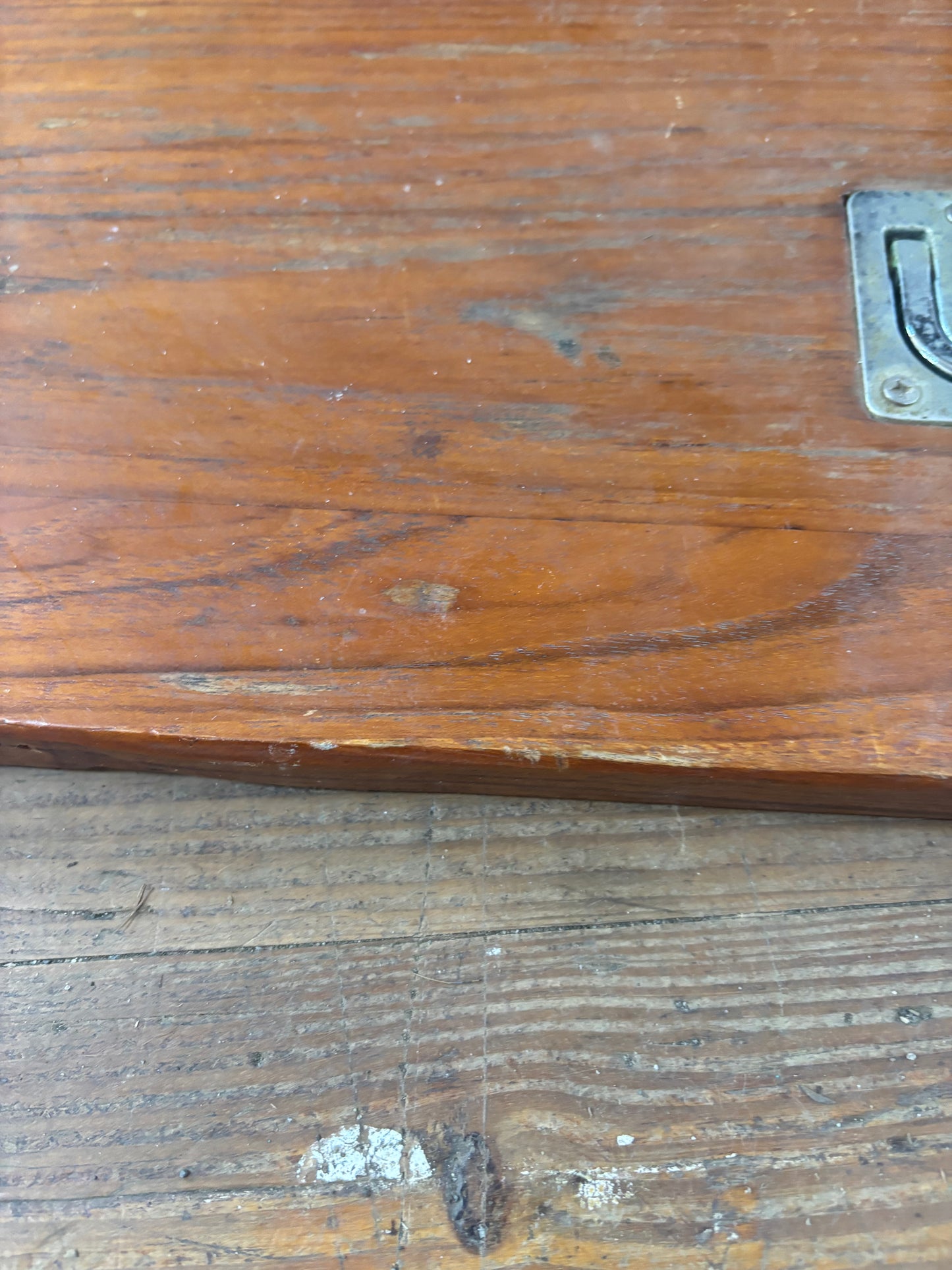Interior hatch texture and scuffs