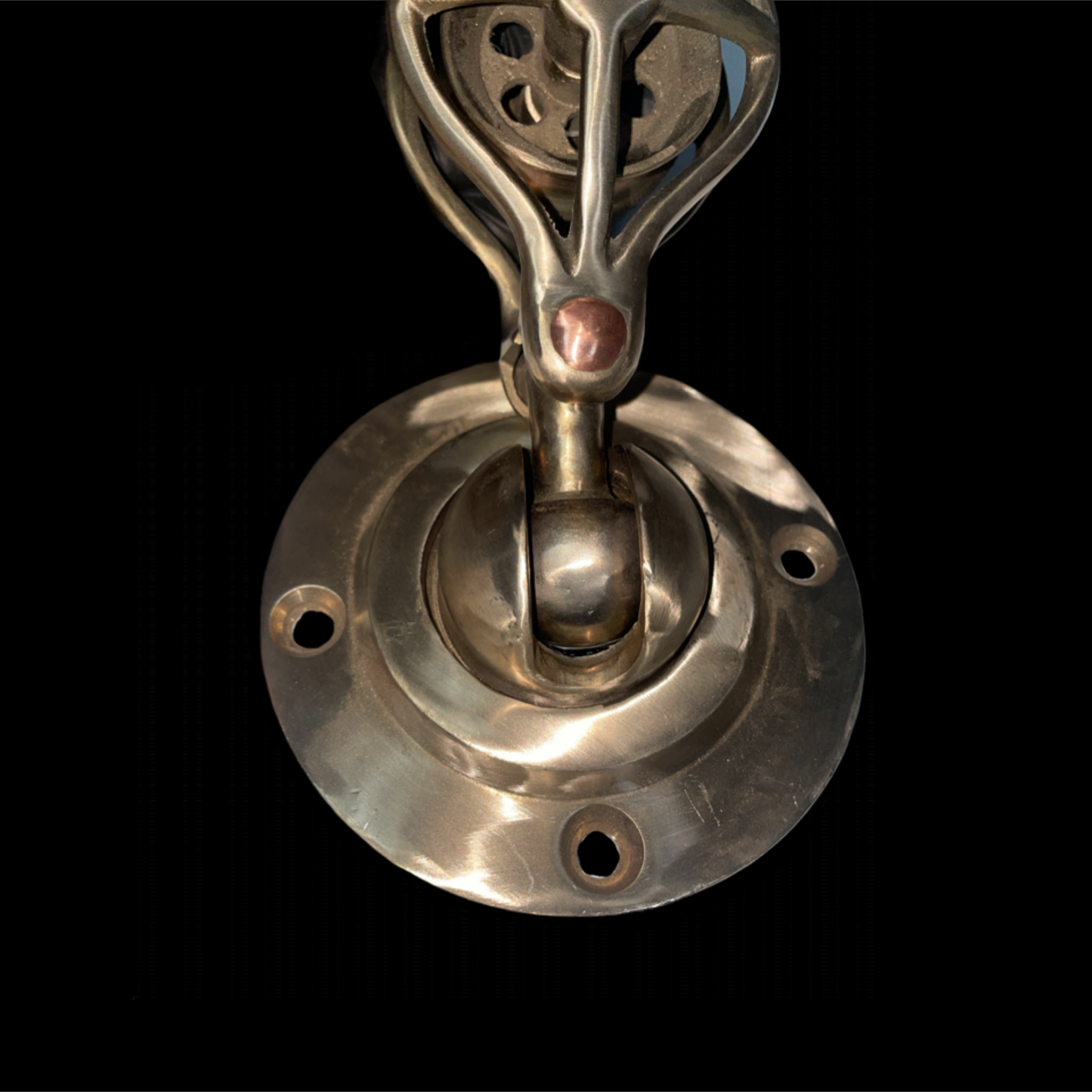 base view of 360 swivel