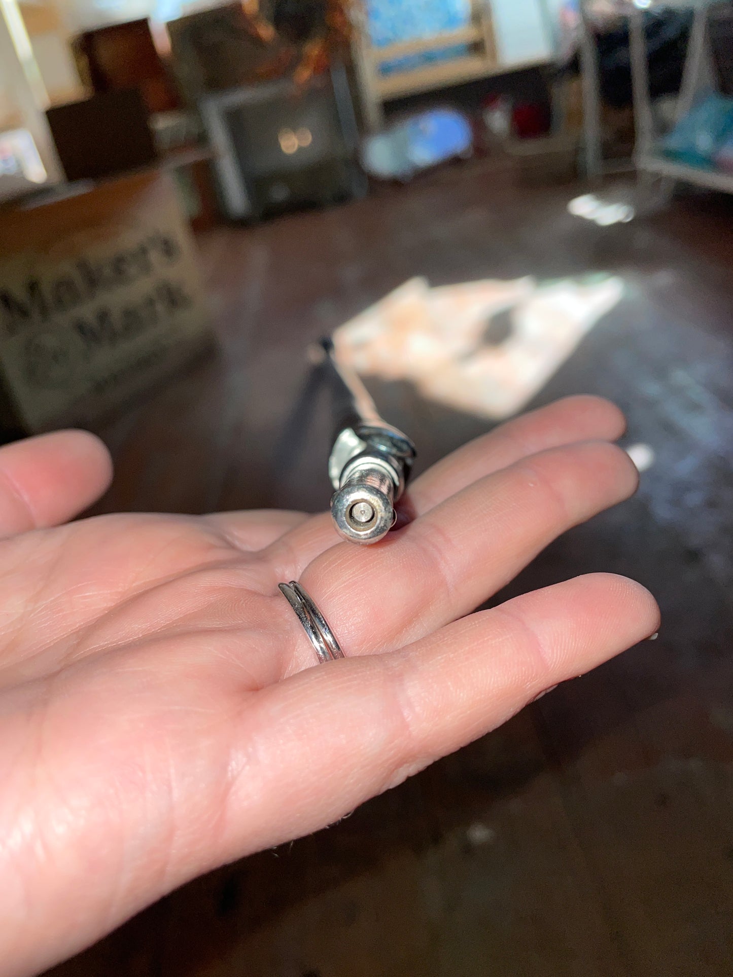 front pin view