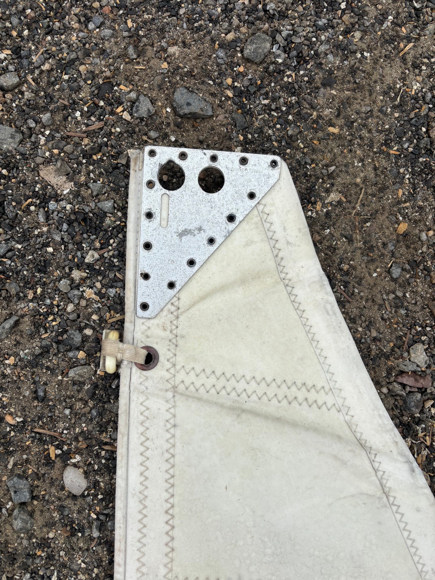 head Sabre 28 Mainsail with logo