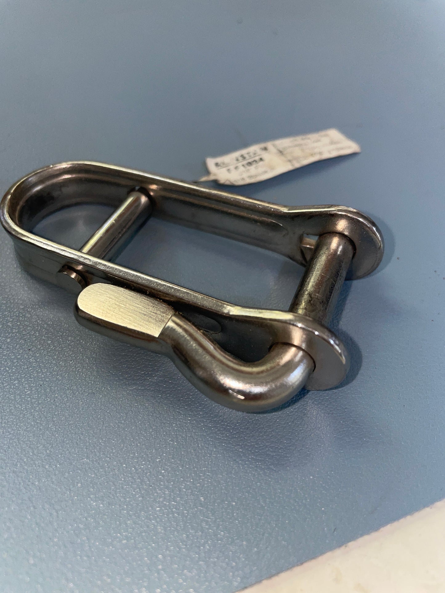 pin Ronstan RF1034 5/16" Halyard Shackle - NEW