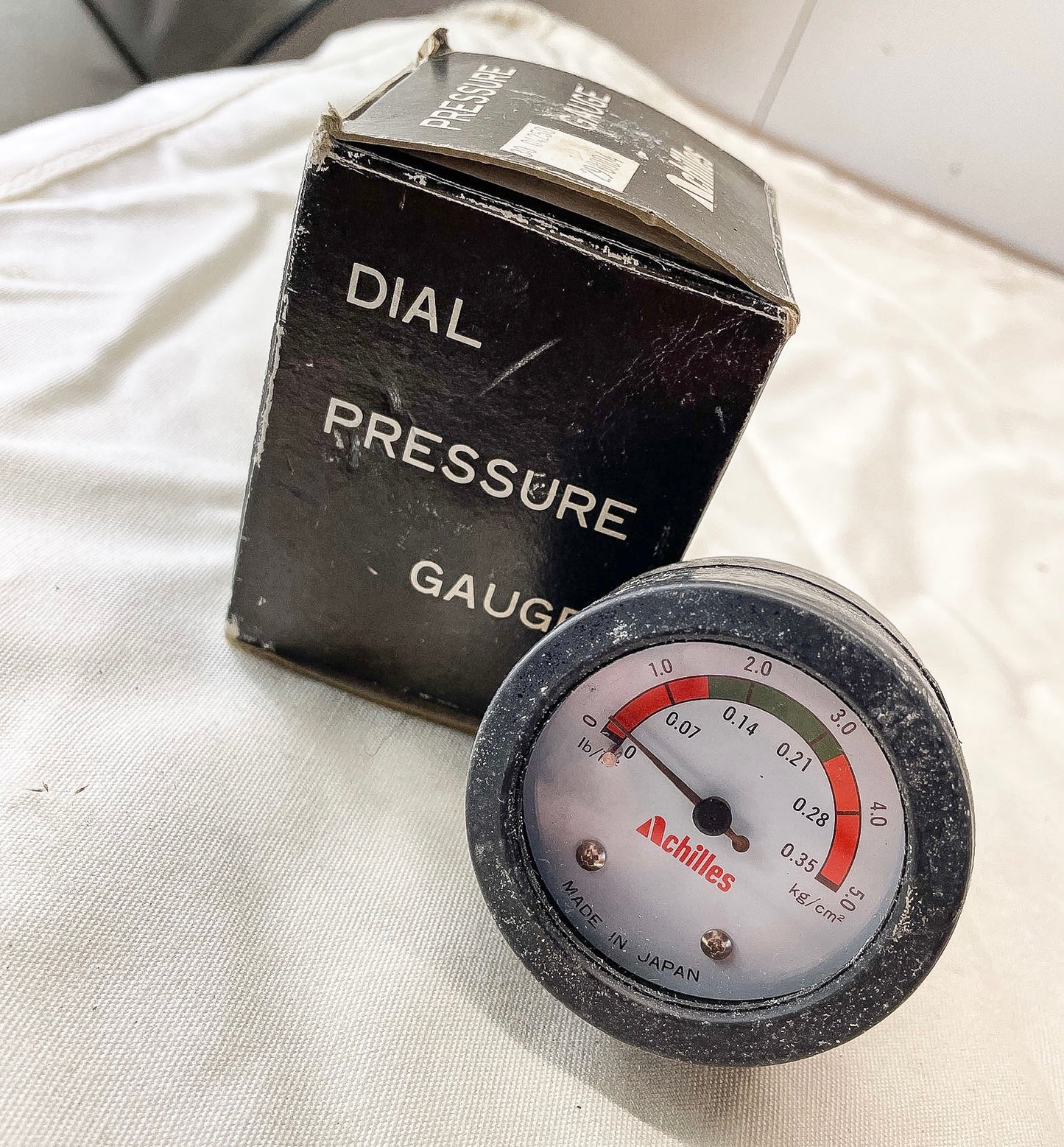 Achilles Dial Pressure Gauge Model E-131