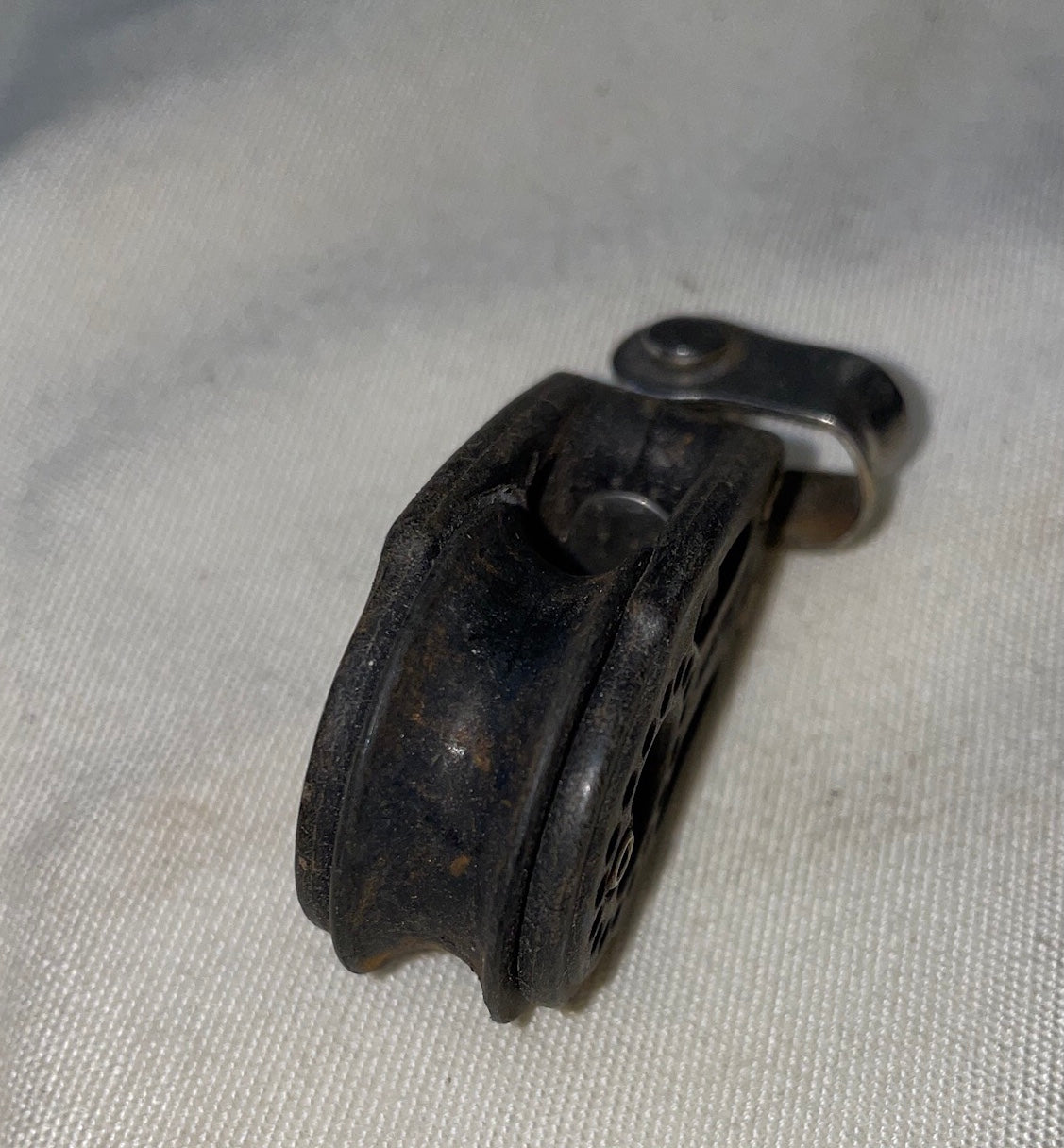 Small Black 29C Harken Swivel Single OR Double Block -1 1/8” Sheave (1/4” Line)