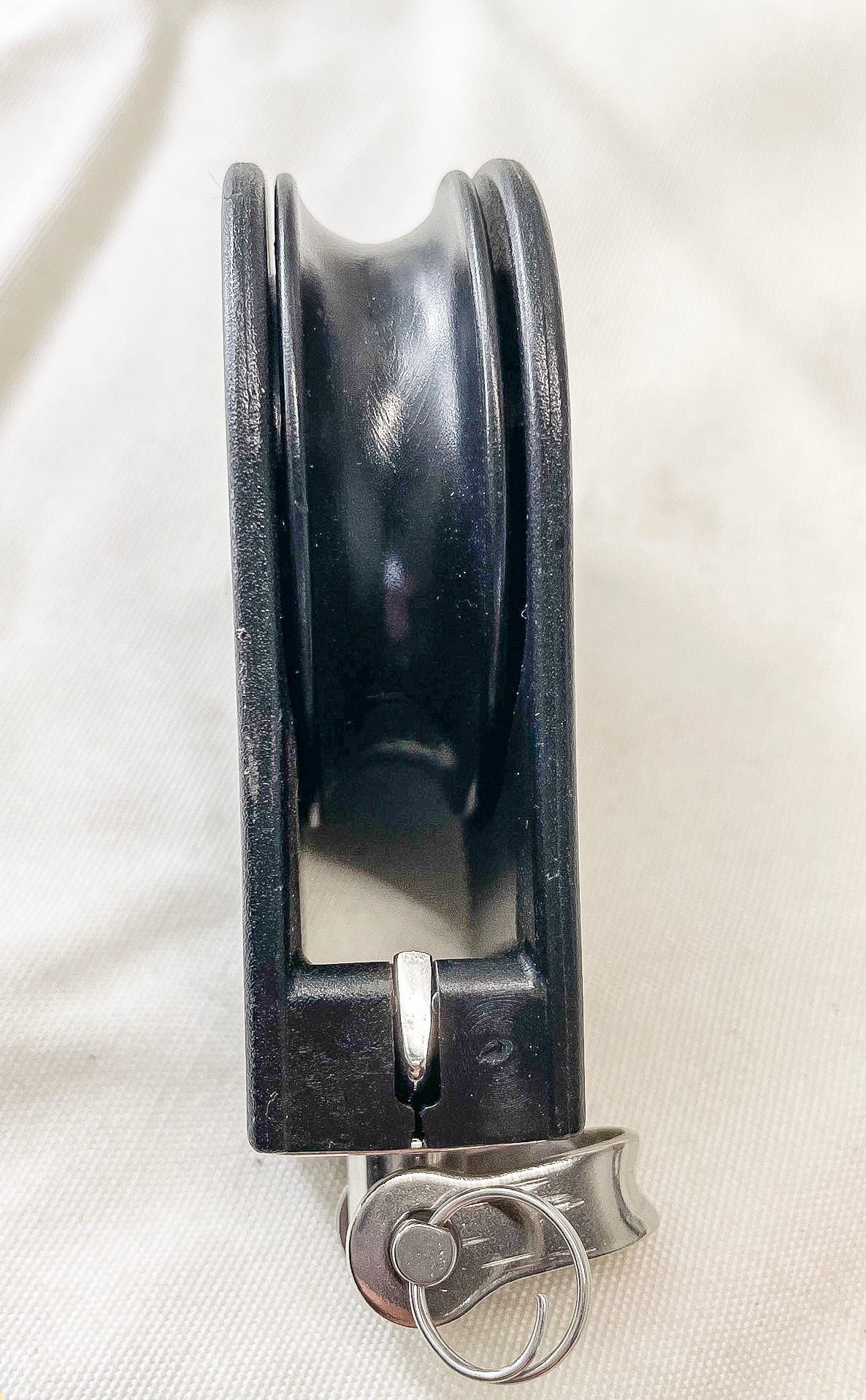 Viadana Italy Plastic Single Block -2 1/4” Sheave ( 1/2” Line)