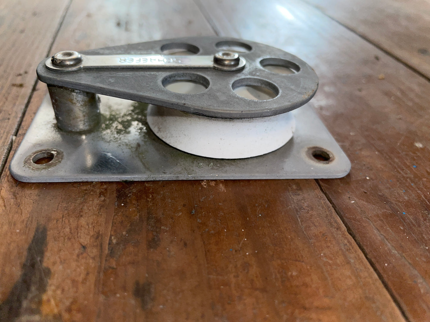 Schaefer Cheek Block 2 1/8” Sheave- 3/8” Line
