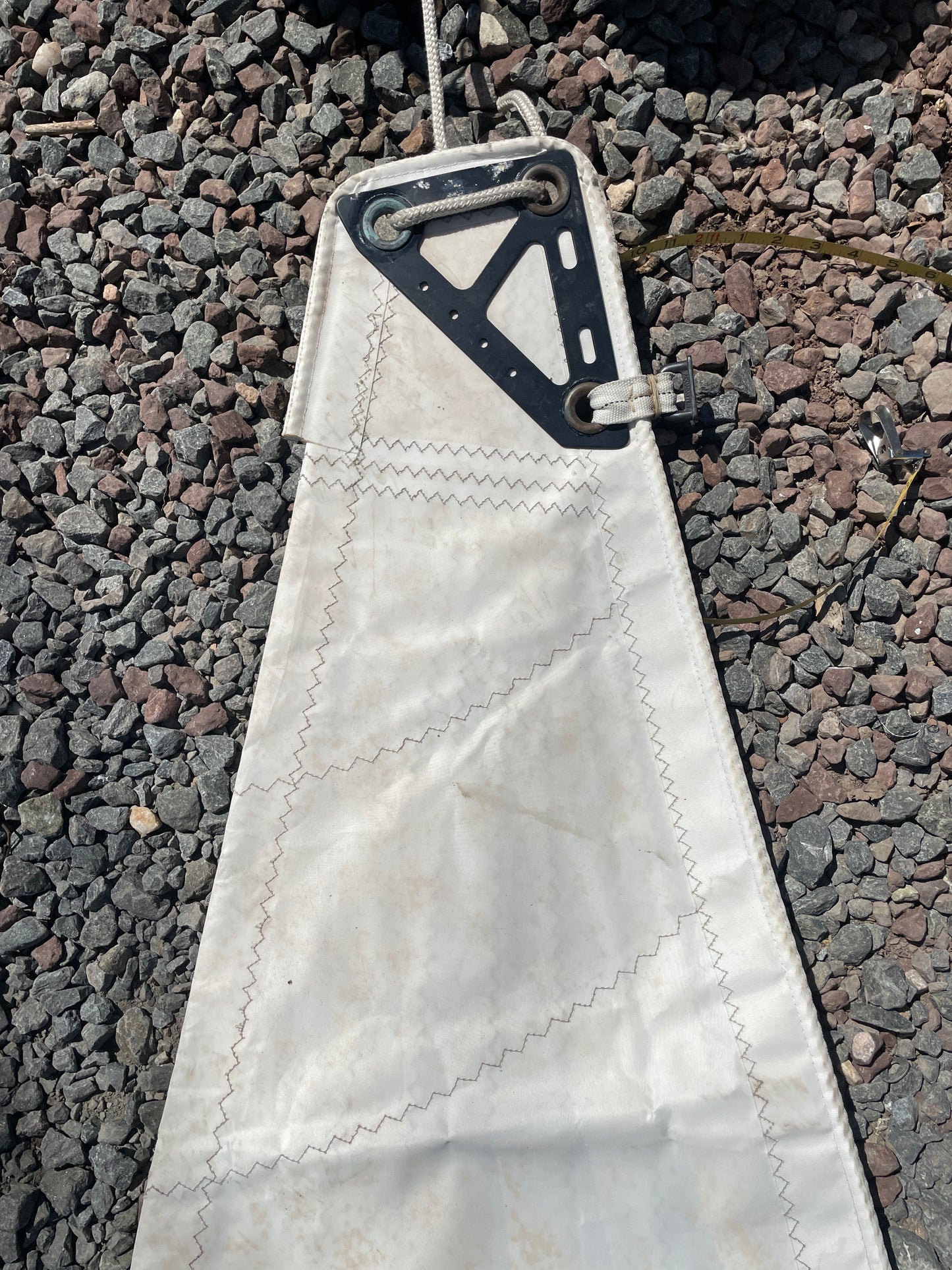 Hunter 30 Mainsail- 35’7” x 33’6” x 11’3”