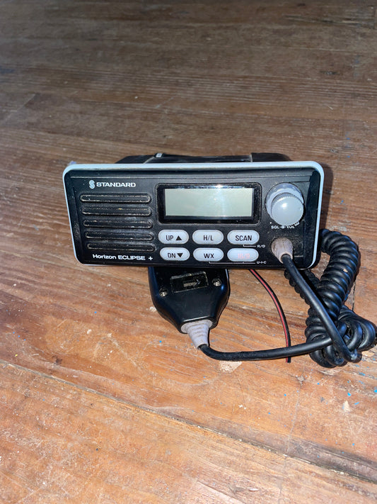 Standard Horizon (Horizon Eclipse+) VHF/FM Marine Radio Model # GX1250S