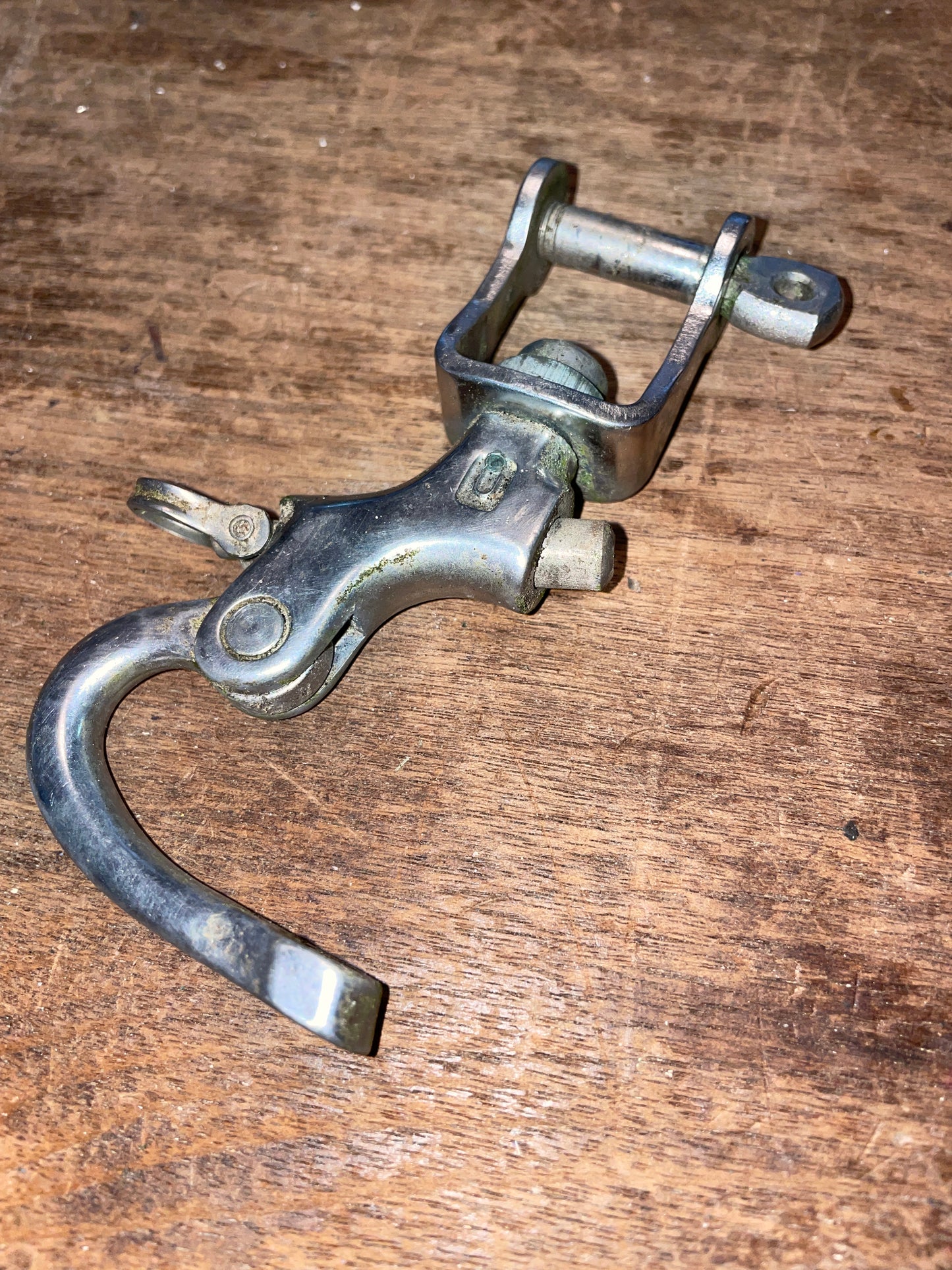 Nicro Marine Forked Swivel Bail Shackle -7/8”