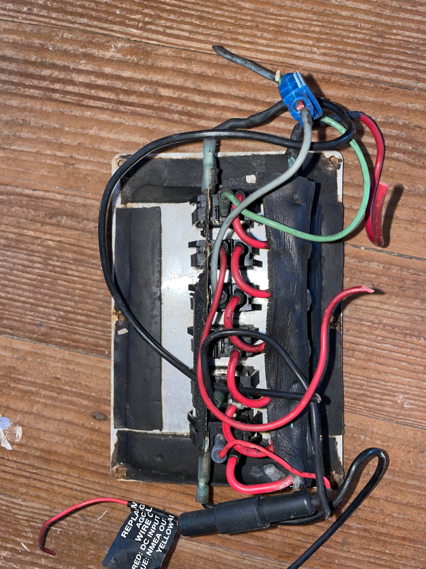 Seadog Line Electric Panel Model 422110