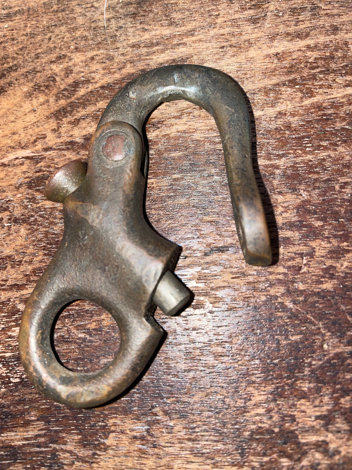 Vintage Bronze 1/2" Snap Shackle Fixed Bail