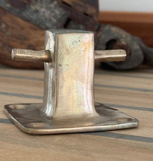 BB0106 Small Bow Bit - Solid Bronze - Cleat