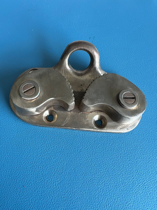 Bronze 1/2" Cam Cleat Code HM0008
