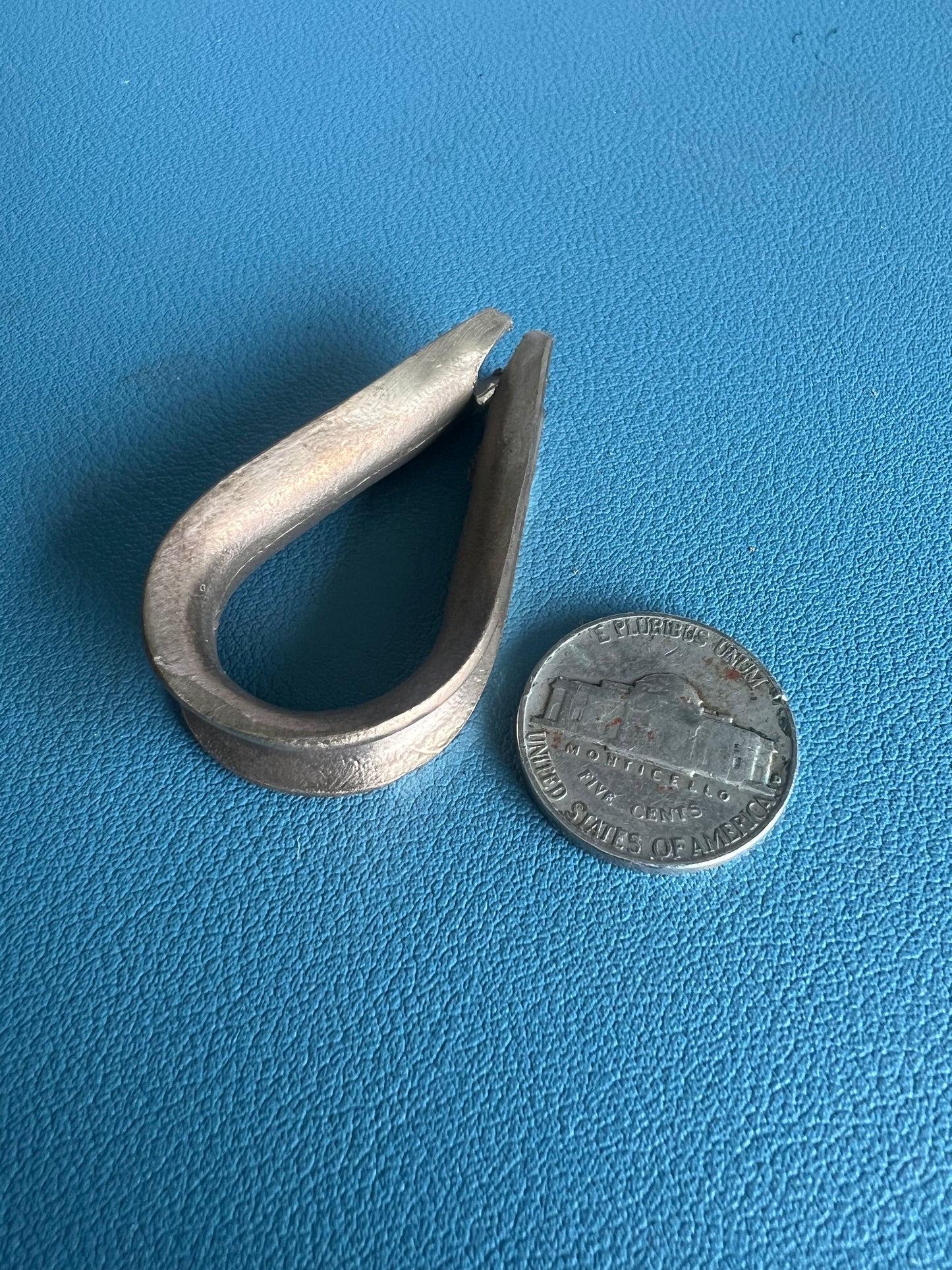 Bronze Open Thimble 1/4" 