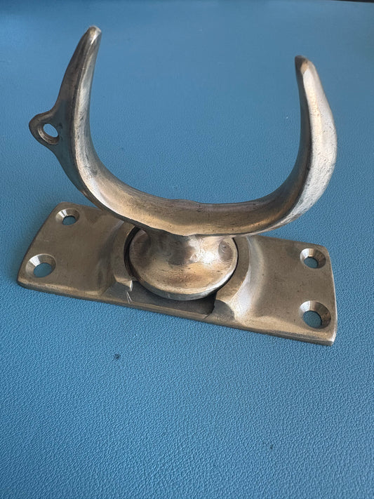 Bronze Pivoting Oar Lock