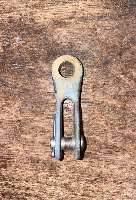 Small Merriman 1/4” Bronze Toggle