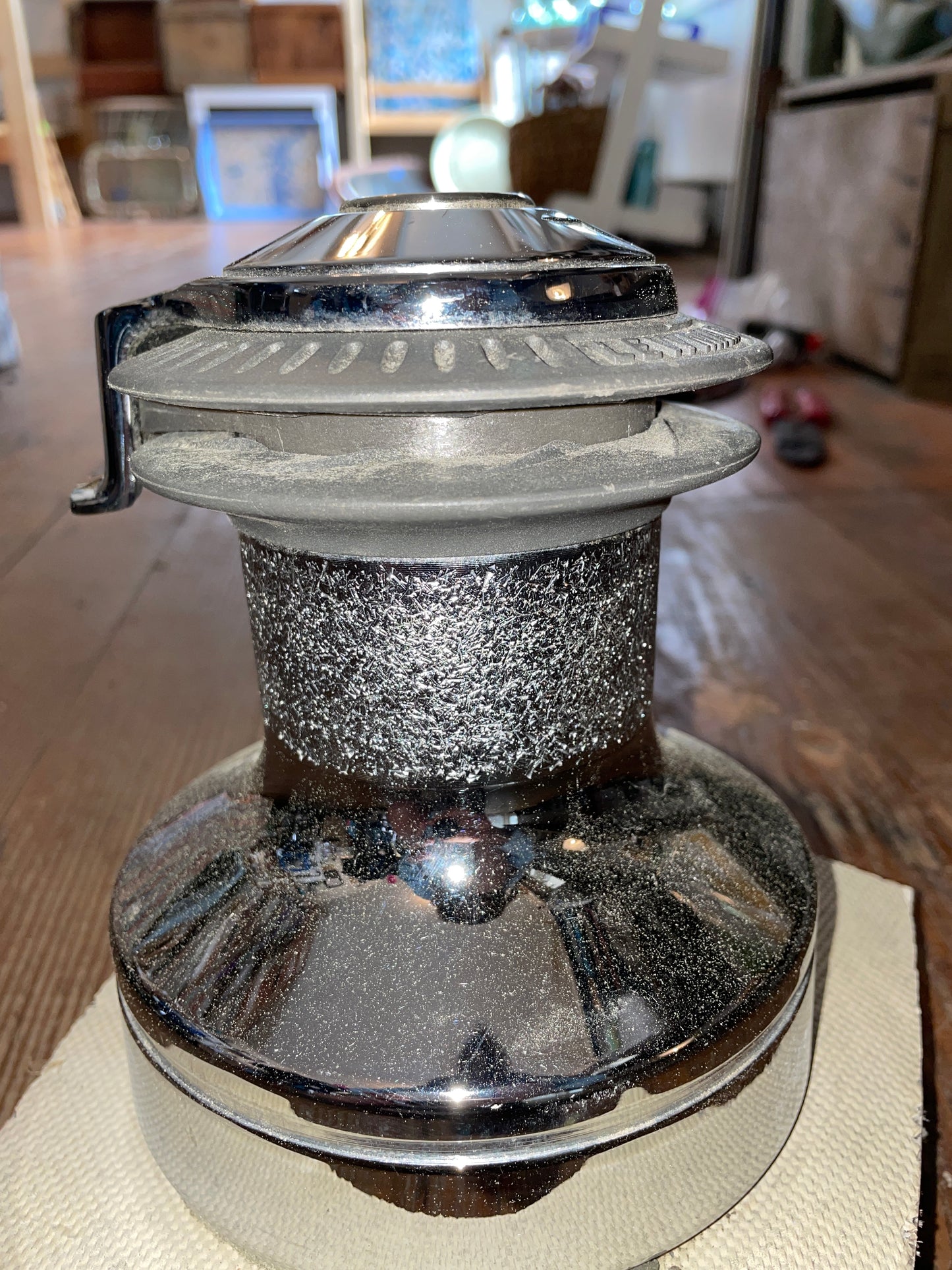 Lewmar 30 Self Tailing Winch - NEWER STYLE - CHROMED OR ALUMINUM