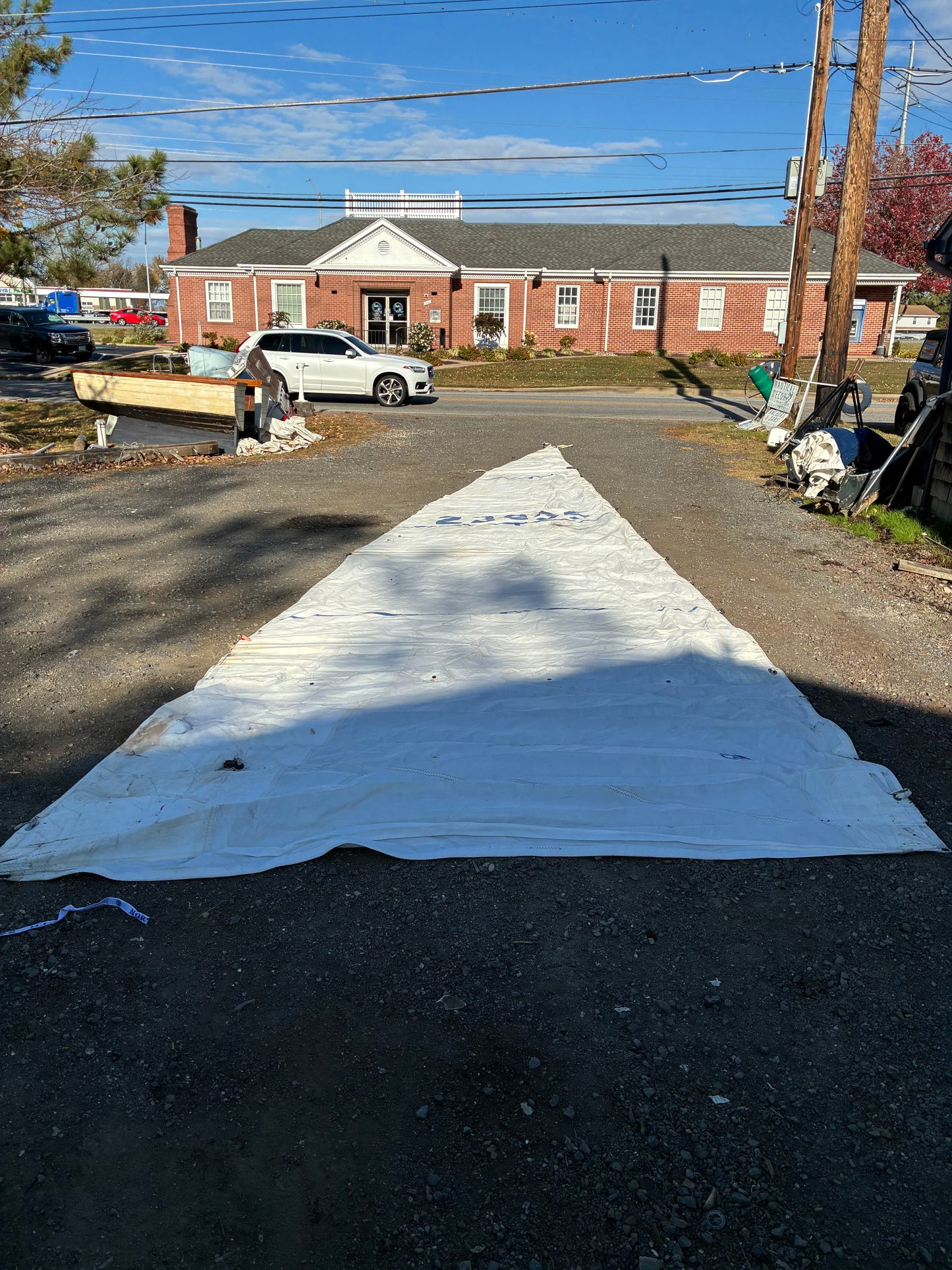 Crealock 37 Main Sail - Luff 40'9" x Leech 42'5" x Foot 11'2"