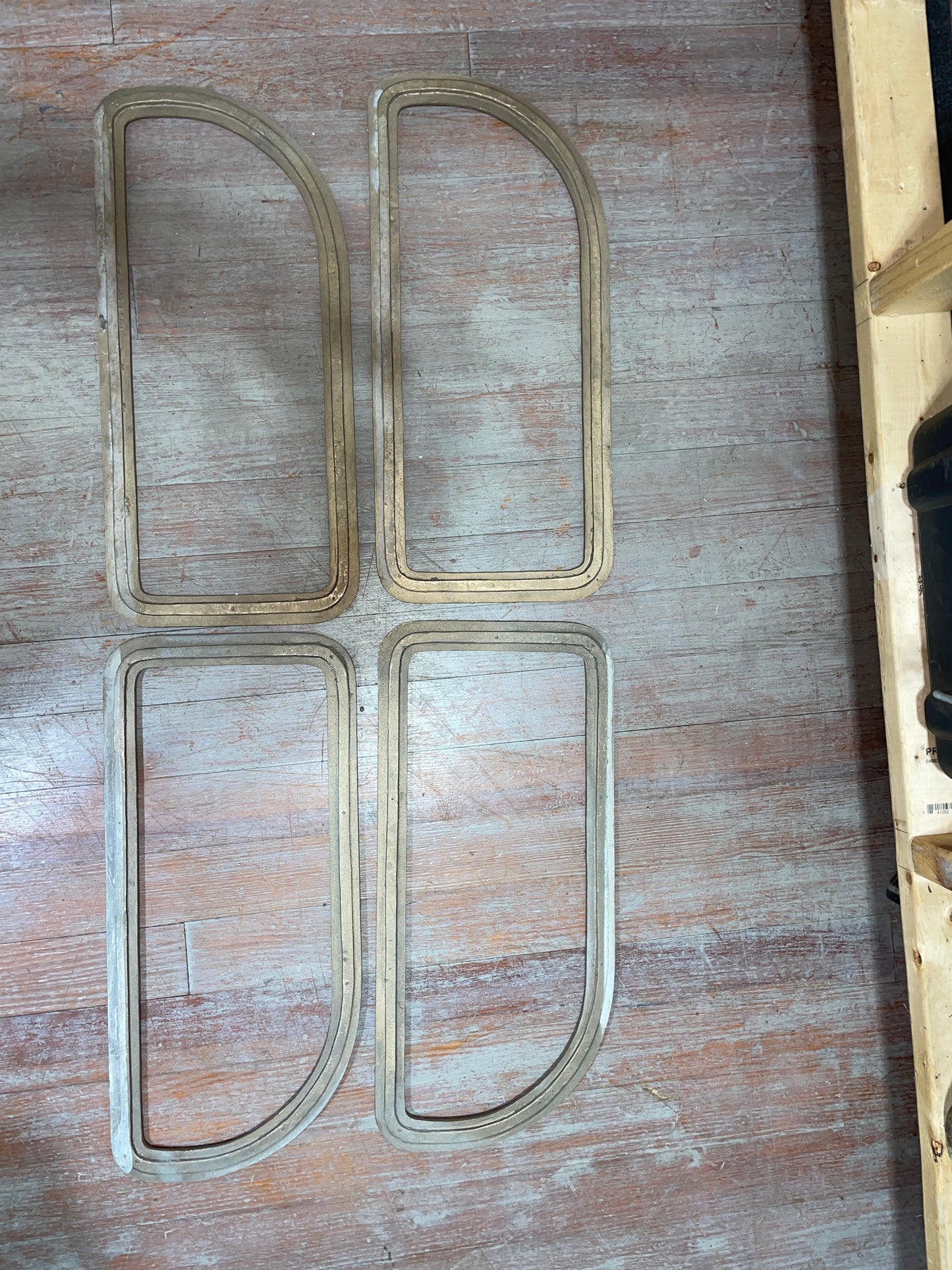 SET OF 4 60's Era Pearson Port Glass Retainers