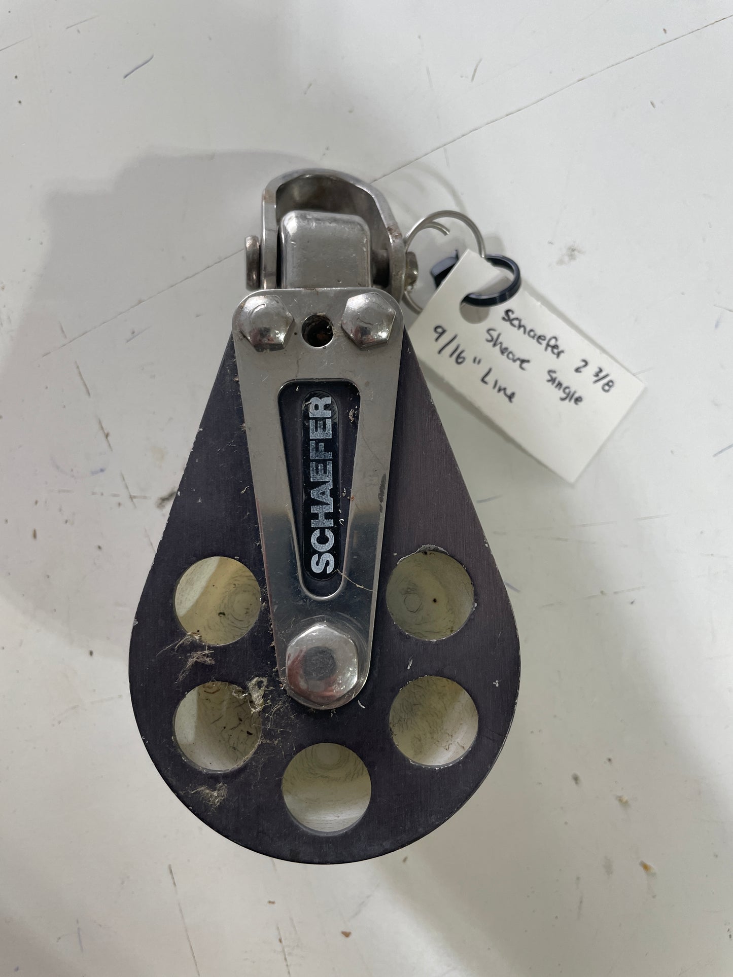 Schaefer 2 3/8” Sheave Single Swivel Block- 9/16” Line