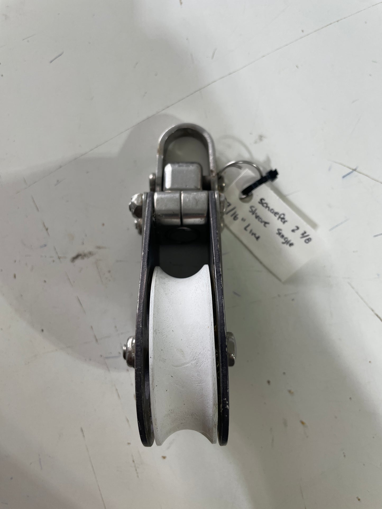 Schaefer 2 3/8” Sheave Single Swivel Block- 9/16” Line