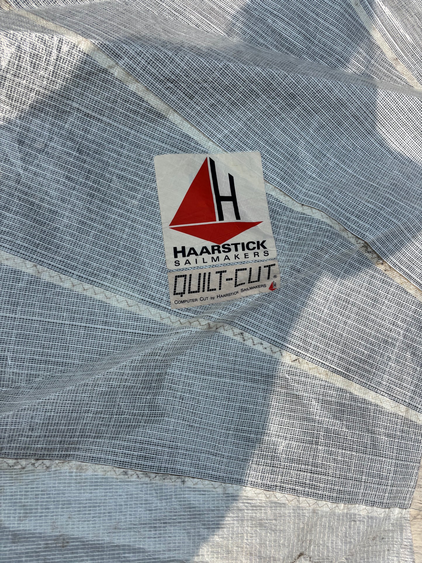 CAL 25 Performance Sail - 27’5” x 29’5” x 15’9”