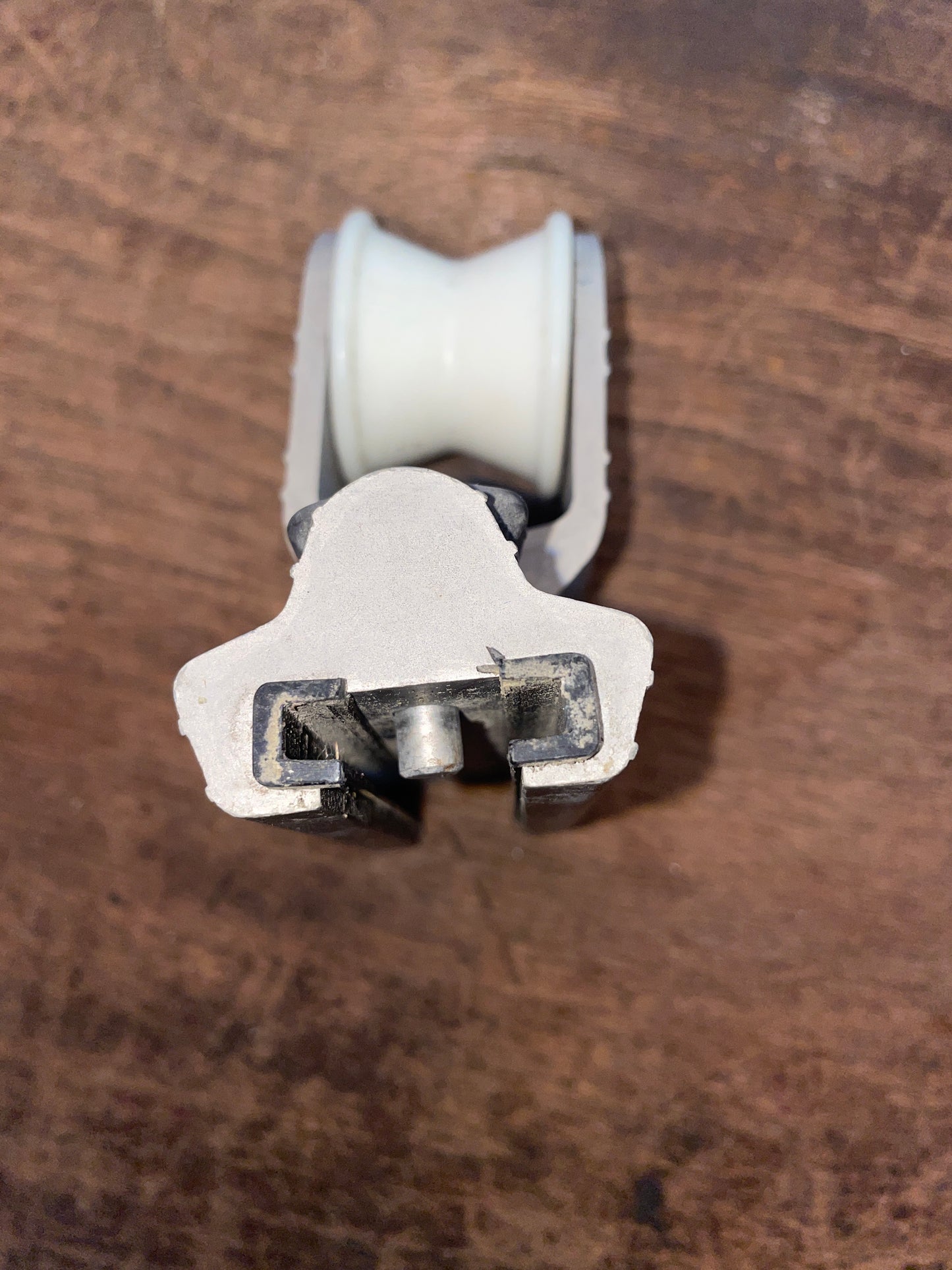Barton 1” Track Aluminum Pull Top Sheet Block