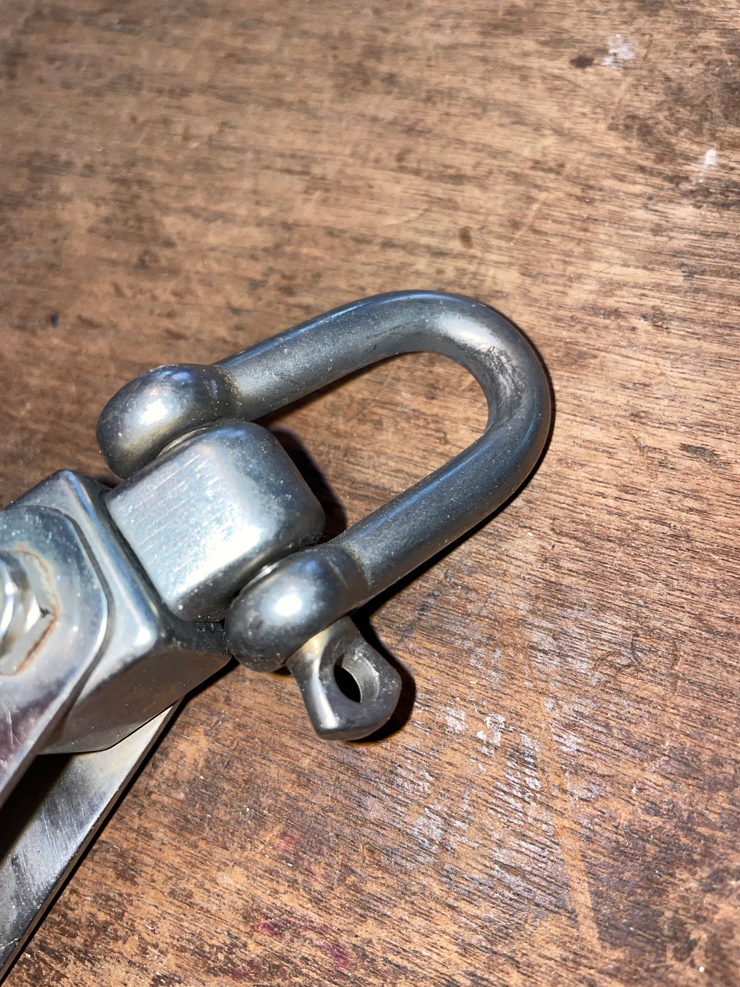 Schaefer 2 1/2” Sheave Single Swivel Wire Block- 3/16” Wire